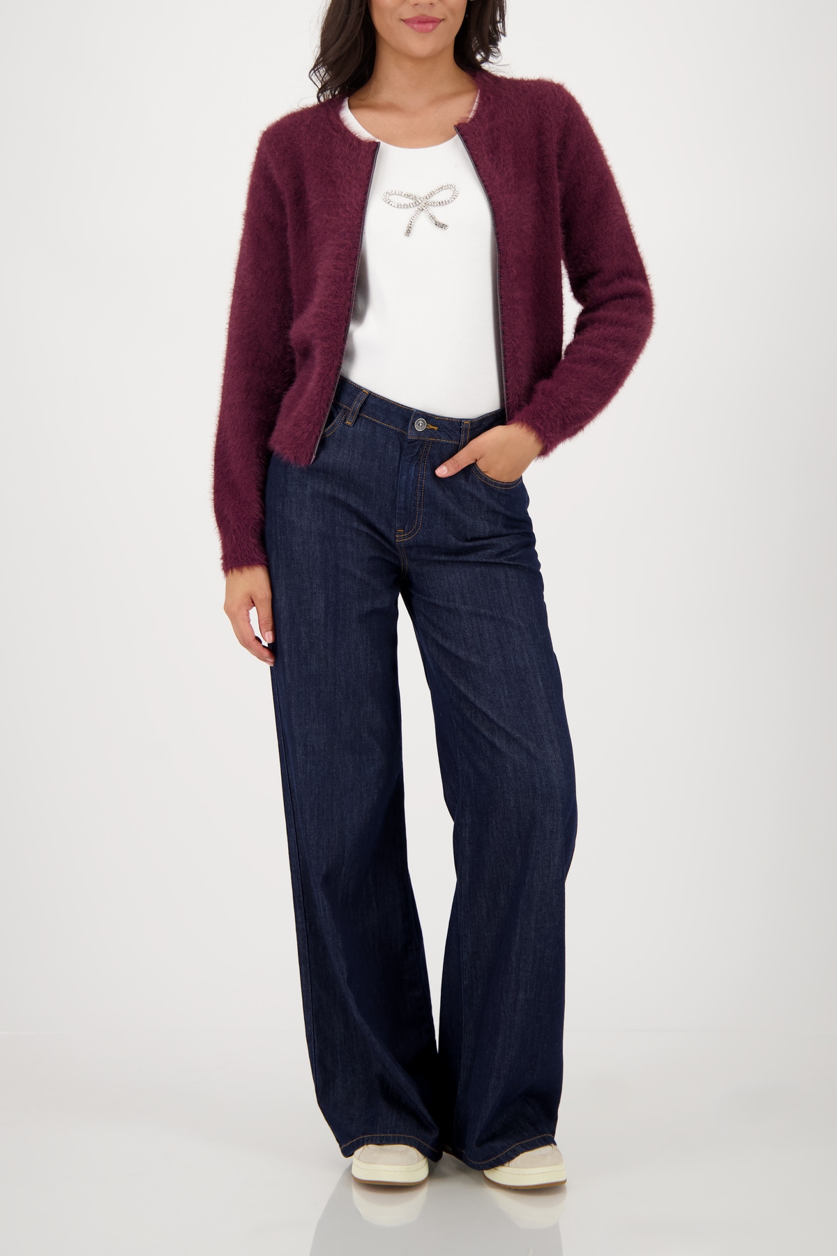 Monari Strickjacke »Jacke Strickjacke Plüsch«, Regular fit mit Rundhalsausschnitt