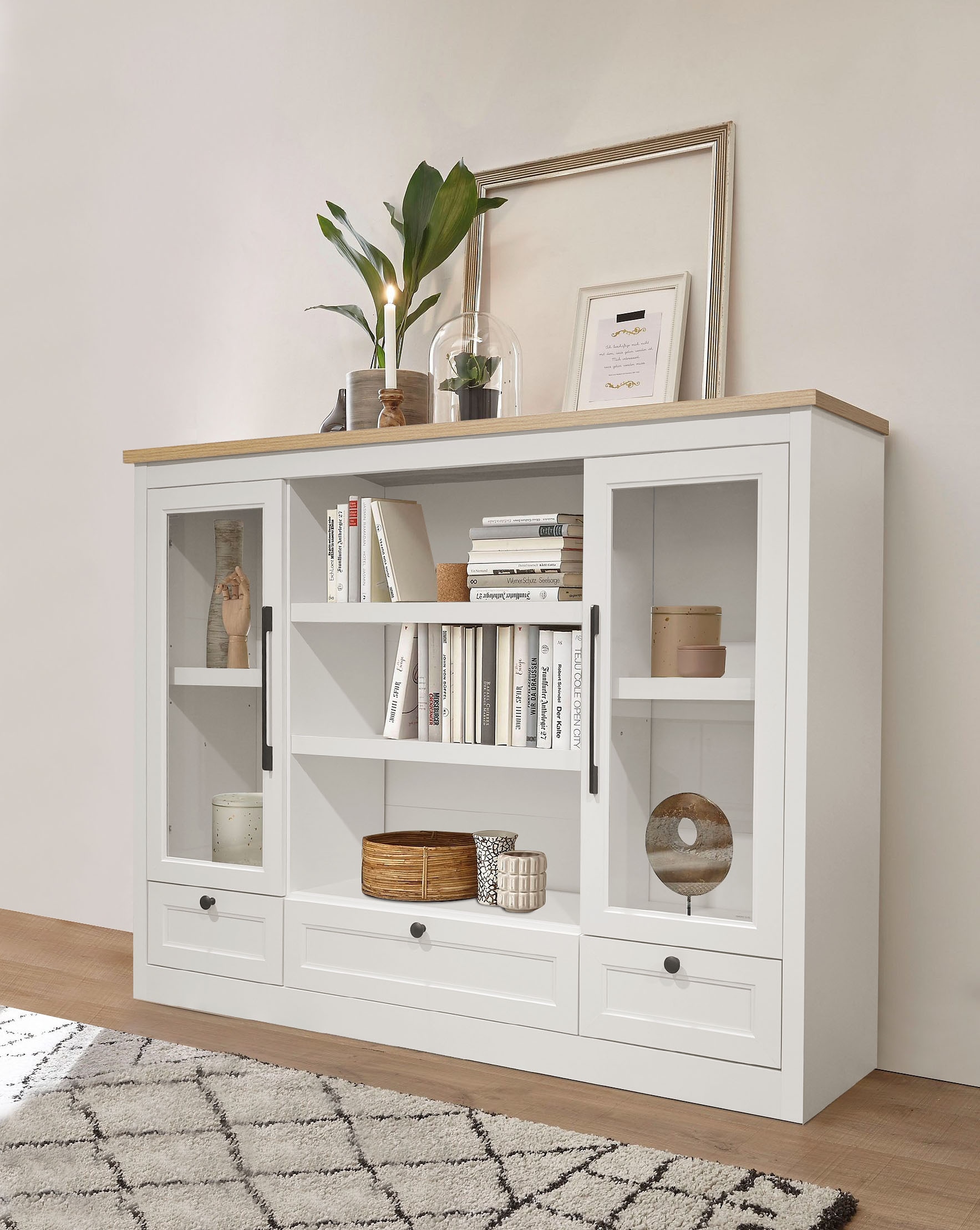 OTTO home Highboard "Ismund", aus MDF, mit Holz-Zierleiste, schwarzen Metal günstig online kaufen