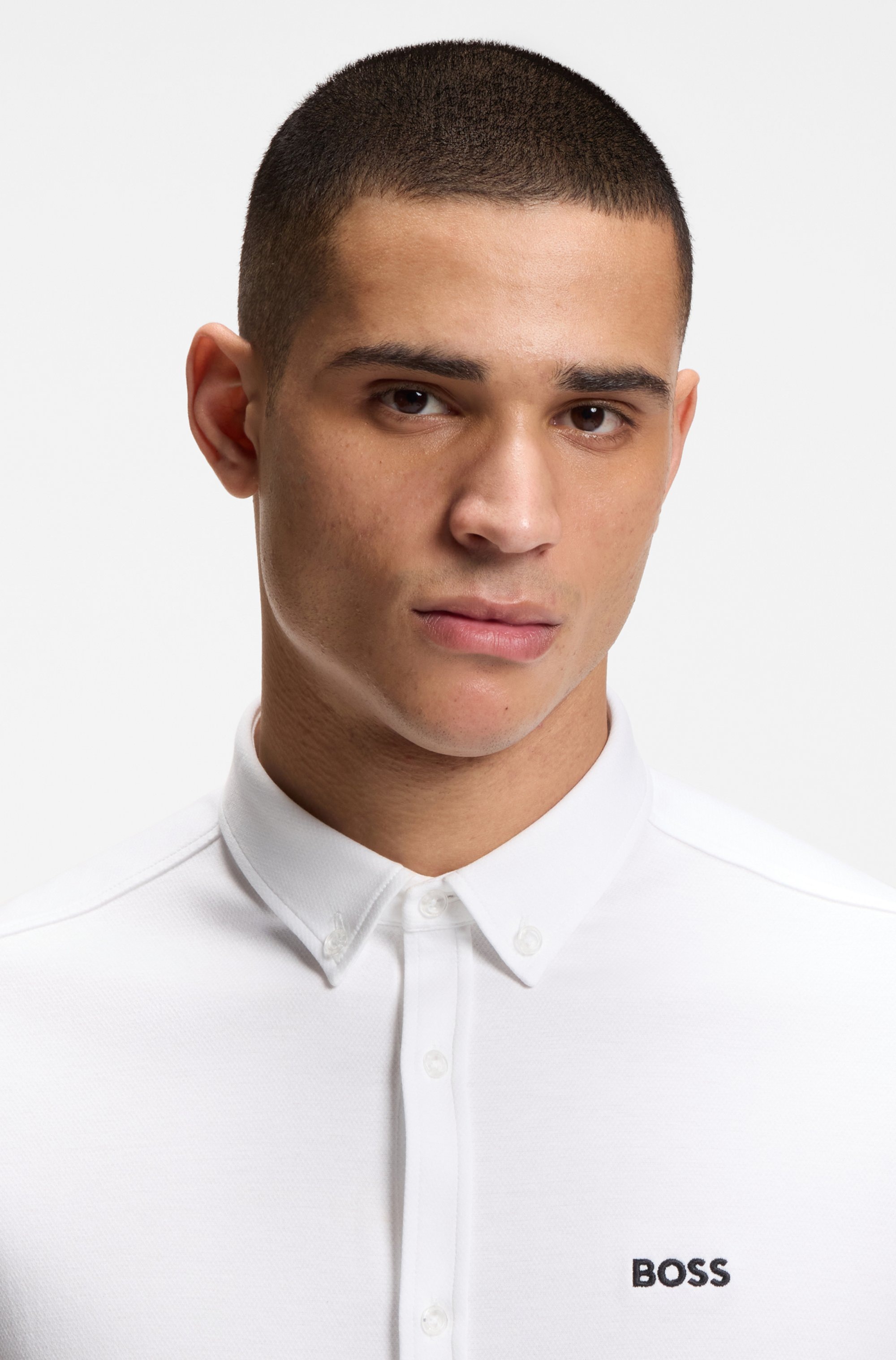 Thumbnail - BOSS GREEN Kurzarmhemd "Motion S" Regular Fit, Button-down-Kragen, Kurzarm, Logo-Stickerei