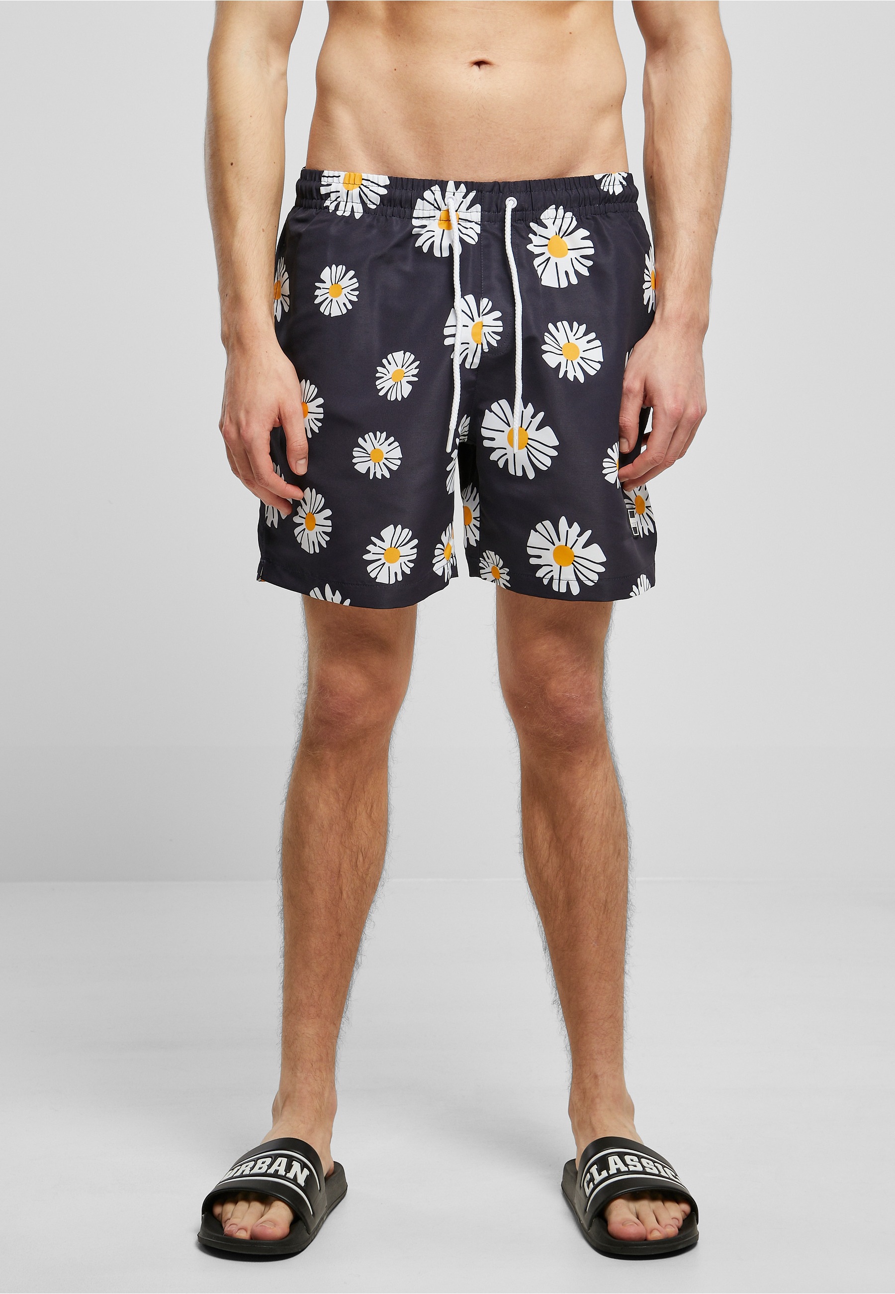 URBAN CLASSICS Badeshorts »Urban Classics Herren Pattern Swim Shorts«