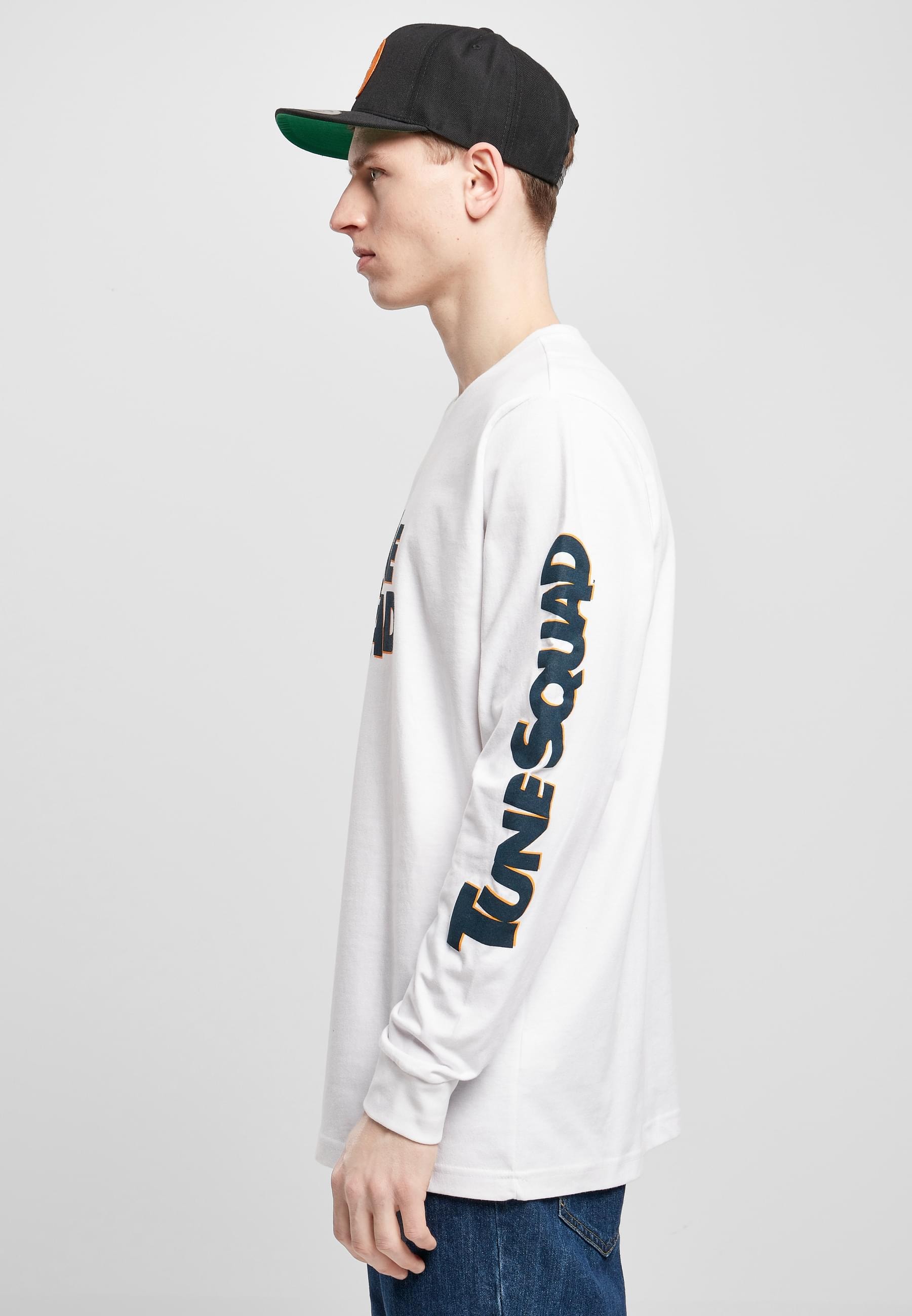 MisterTee Langarmshirt »MisterTee Herren Space Jam Taz Pose Longsleeve«, (1 tlg.)