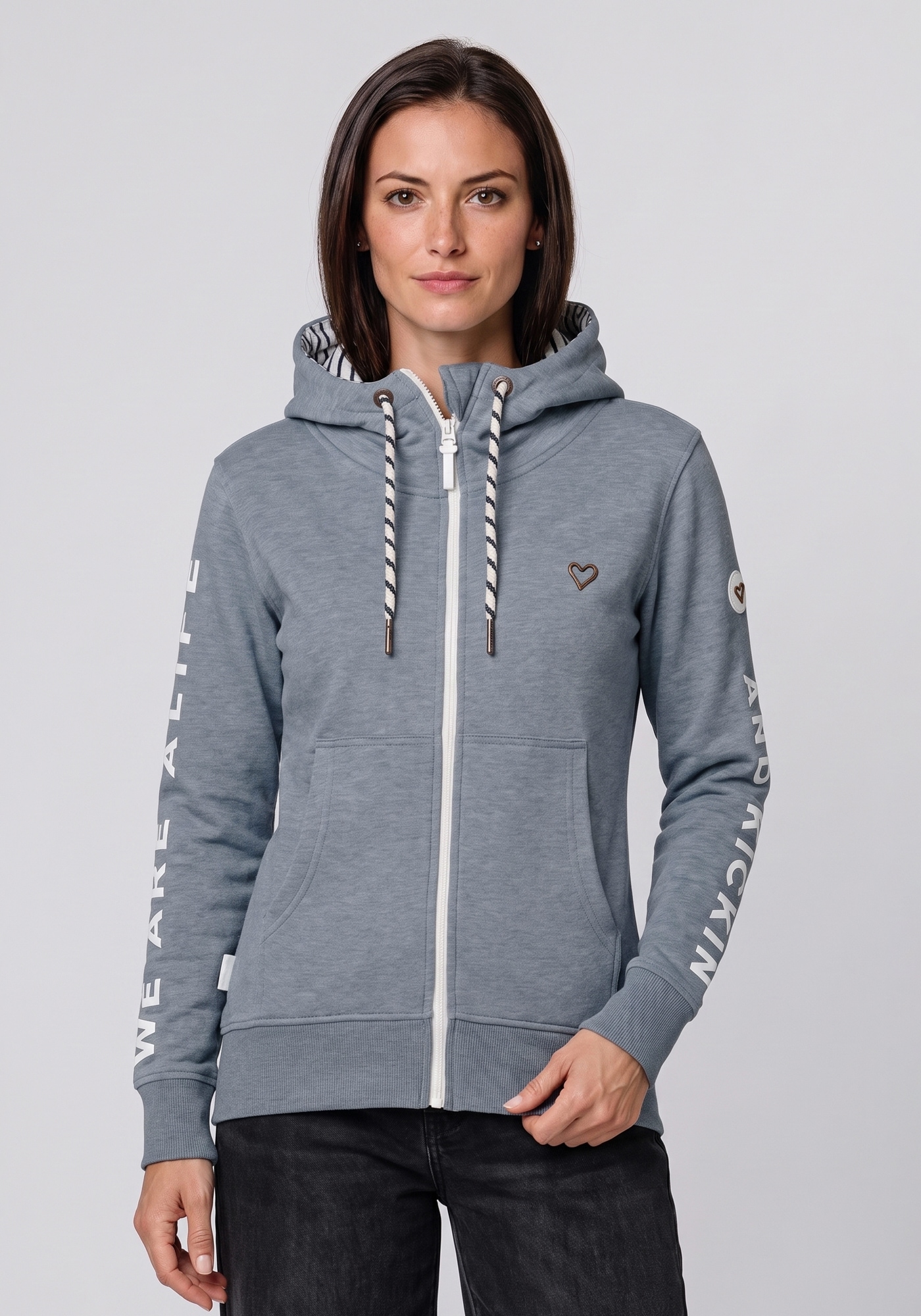 Alife & Kickin "JessyAK A" leichte Kapuzensweatjackemit Logo-Schriftzug auf den Ärmeln