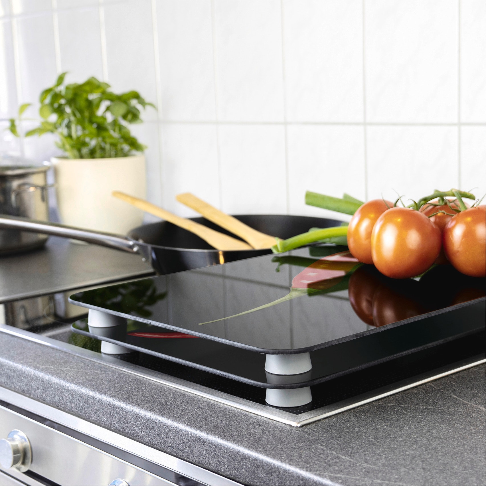 WENKO Herd-Abdeckplatte »Universal Modell Hot Peperoni«, (Set, 2 tlg.), Herdabdeckung für alle Herdarten, kratzfest, mit rutschfesten Füßen