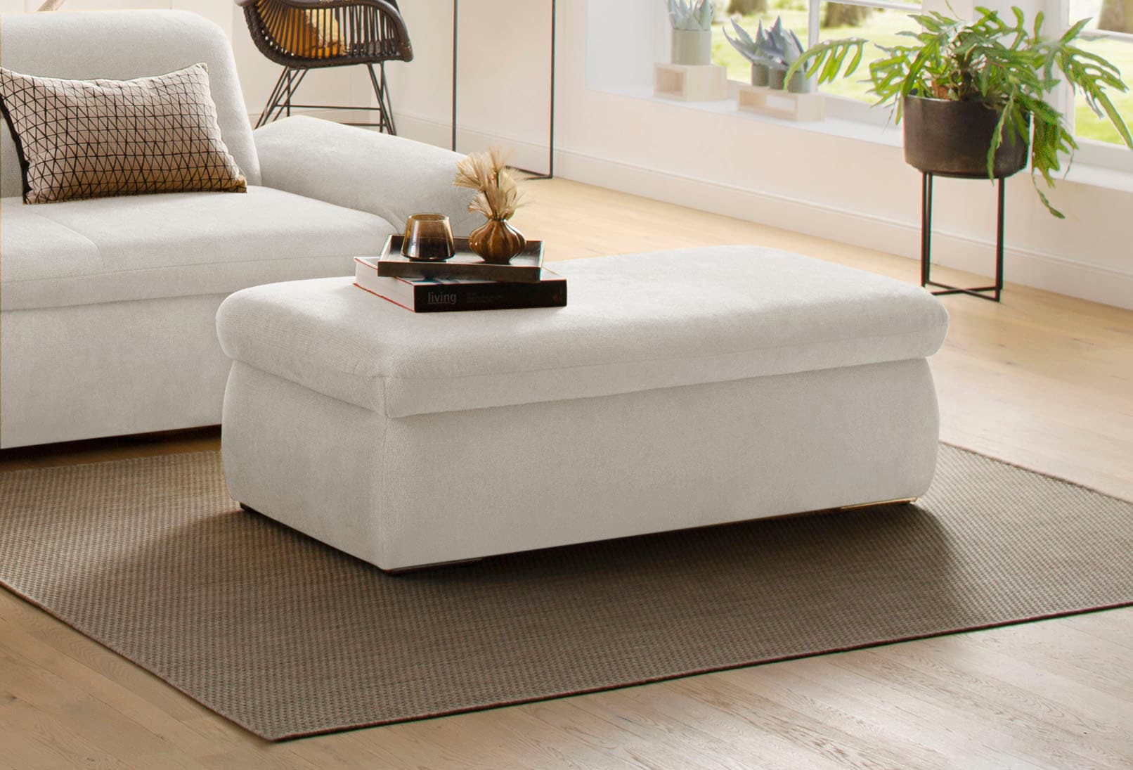 Home affaire Polsterhocker "Avesa" Mit großem Staufach, passend zur Serie " günstig online kaufen