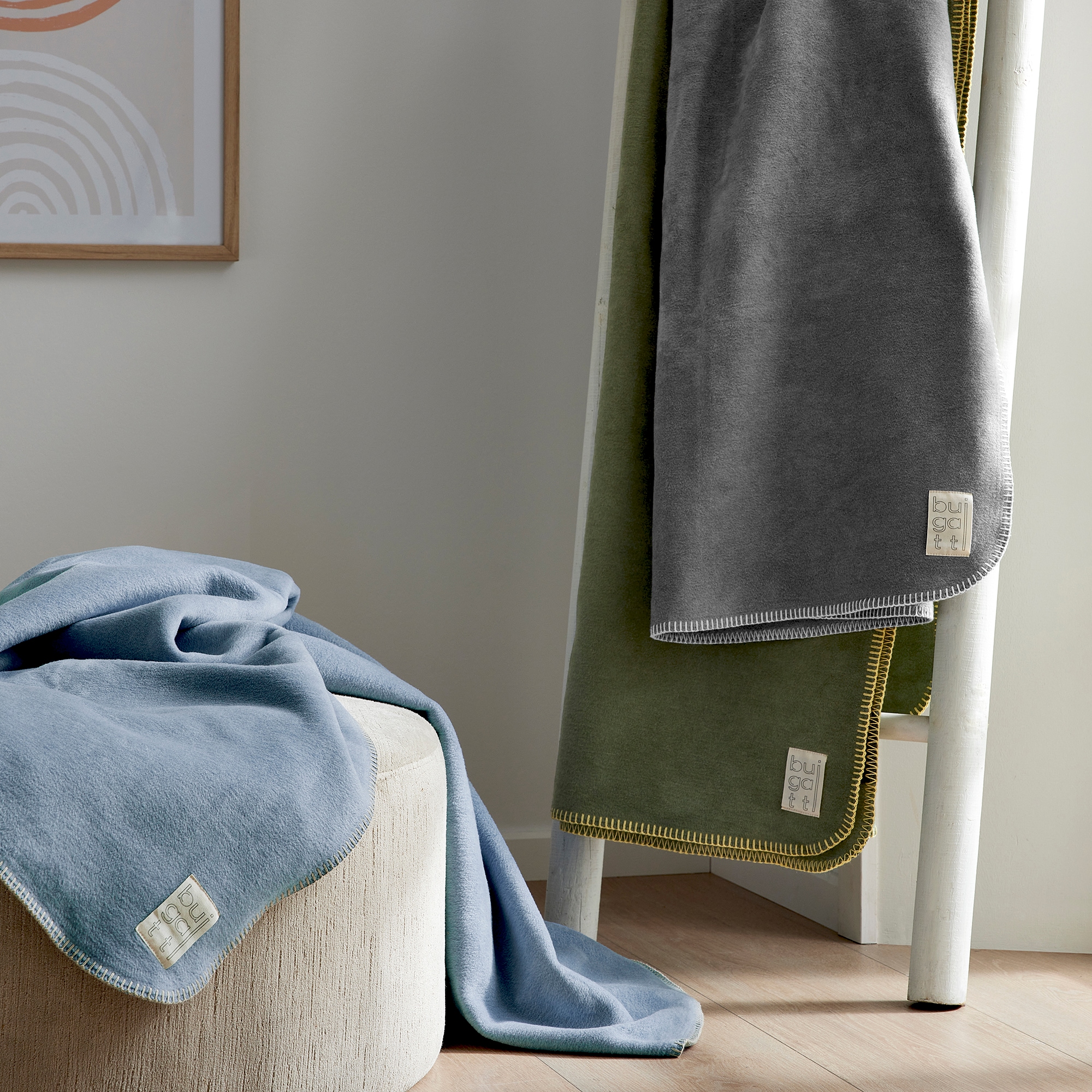 bugatti Wohndecke »Wohndecke bugatti«, mit bugatti-Logo-Patch