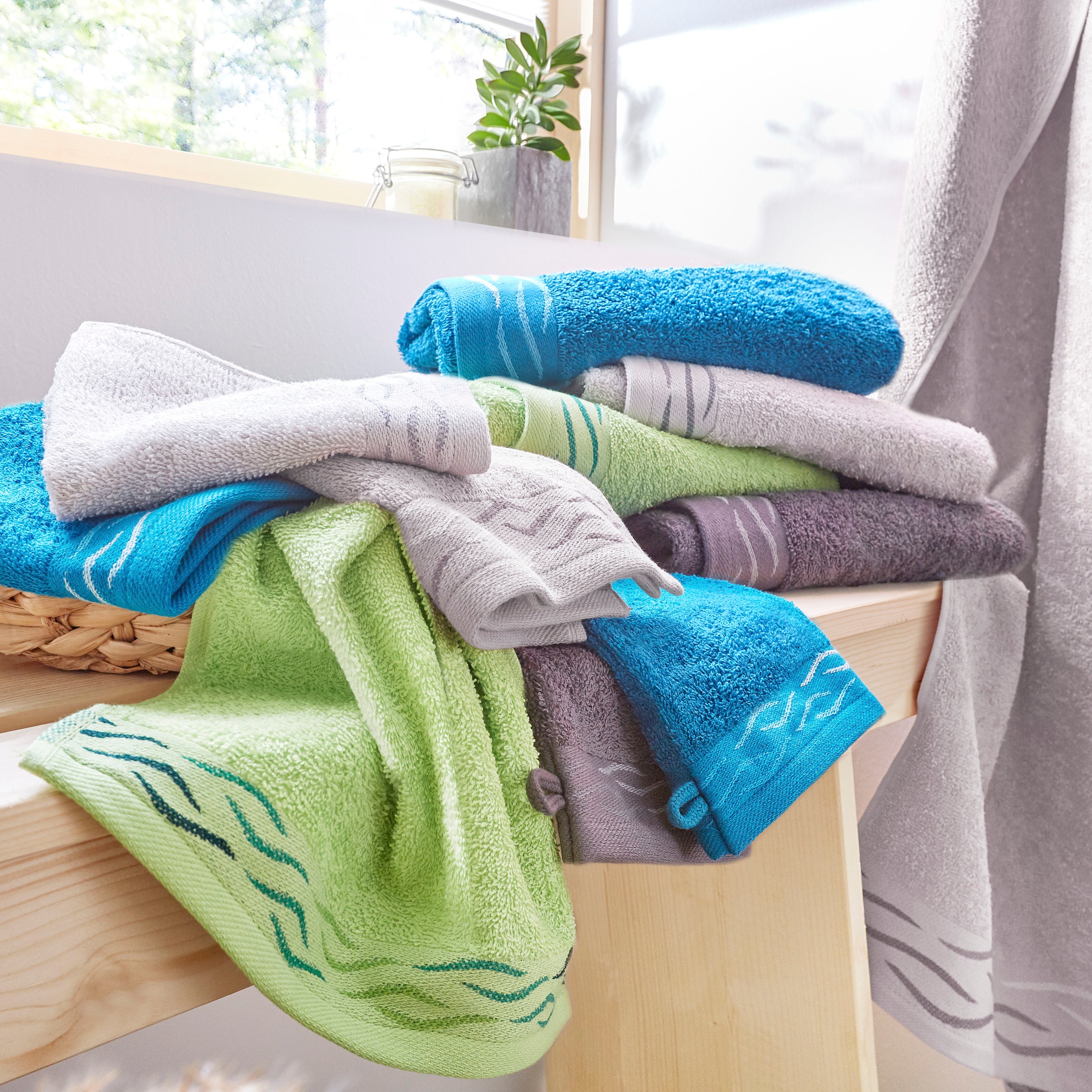 Dyckhoff Duschtuch "Wave" mit Jacquard-Bordüre günstig online kaufen