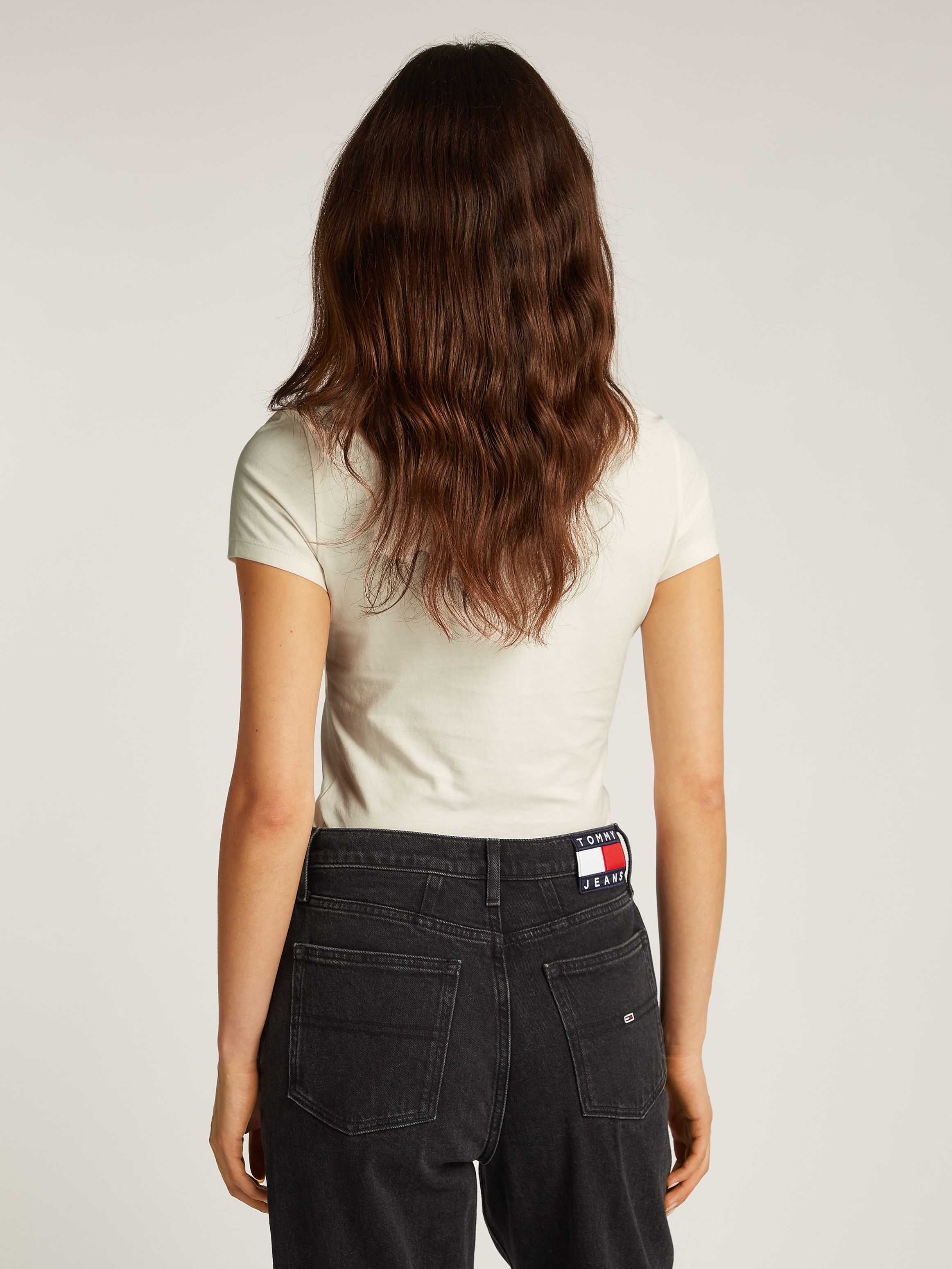 Tommy Jeans T-Shirt »TJW SLIM LINEAR TEE EXT«, mit Logo-Schriftzug