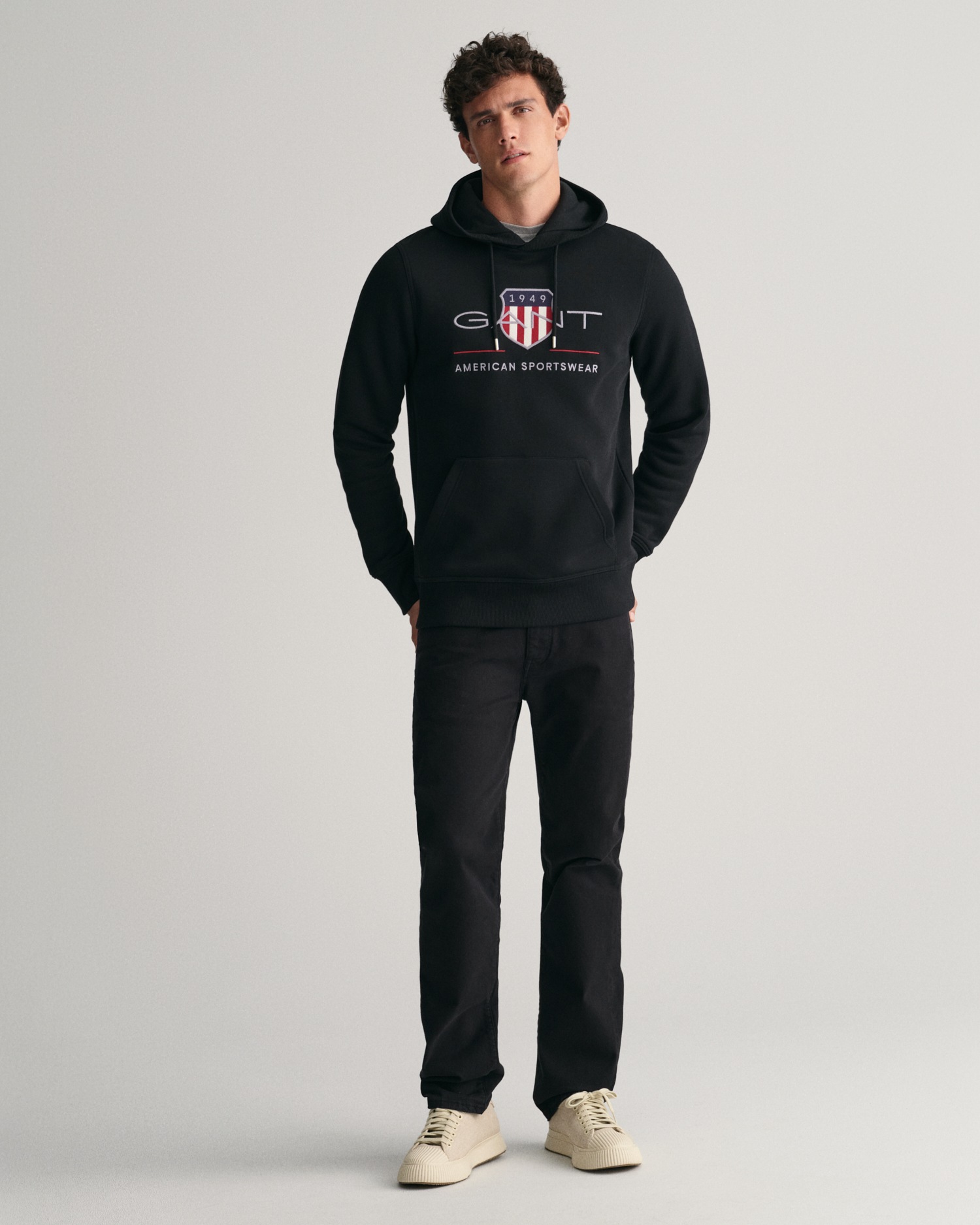 Gant Hoodie »REG ARCHIVE SHIELD HOODIE«, mit modischer Logostickerei auf der Brust