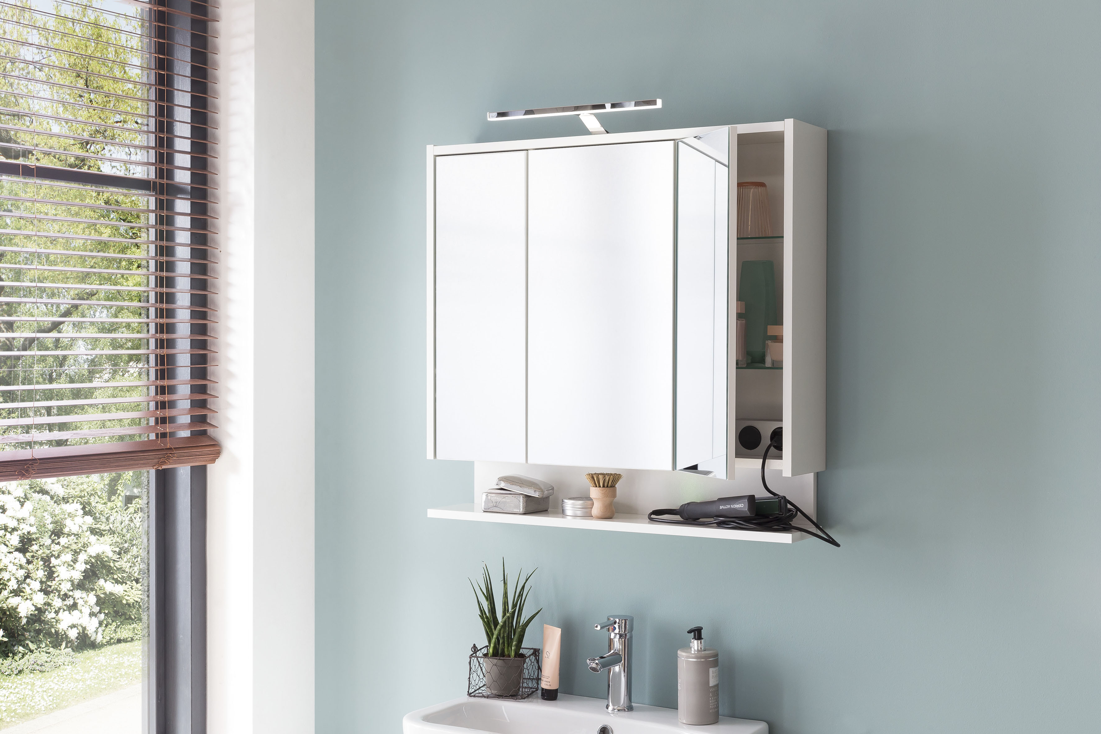welltime Spiegelschrank "List, Spiegelschrank, Made in Germany, B: 74,5 cm" Solide Verarbeitung - Dieses Produkt ist in Deutschland gefertigt