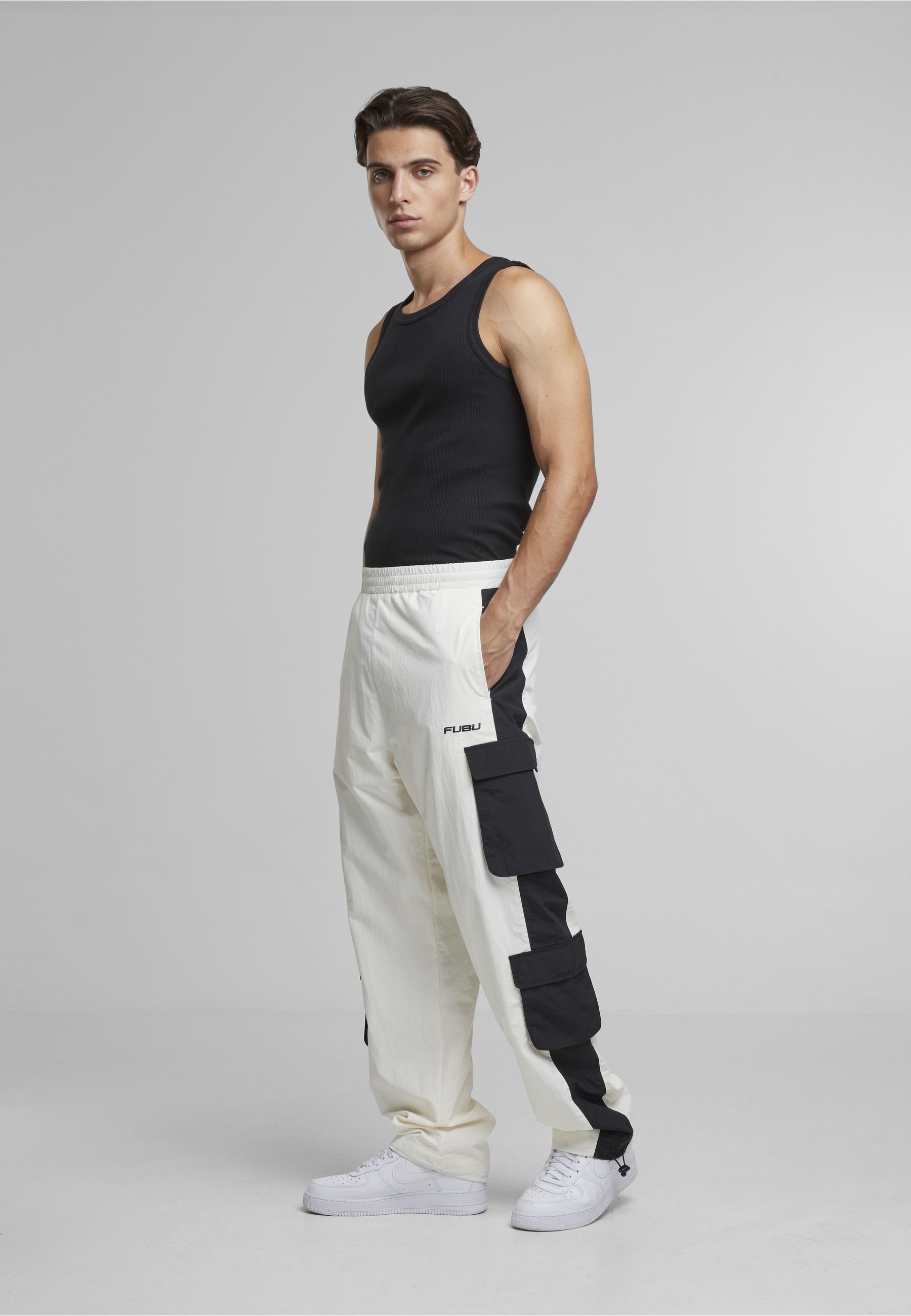 Fubu Hosenanzug »Fubu Fubu Corporate Cargo Trackpants« 
