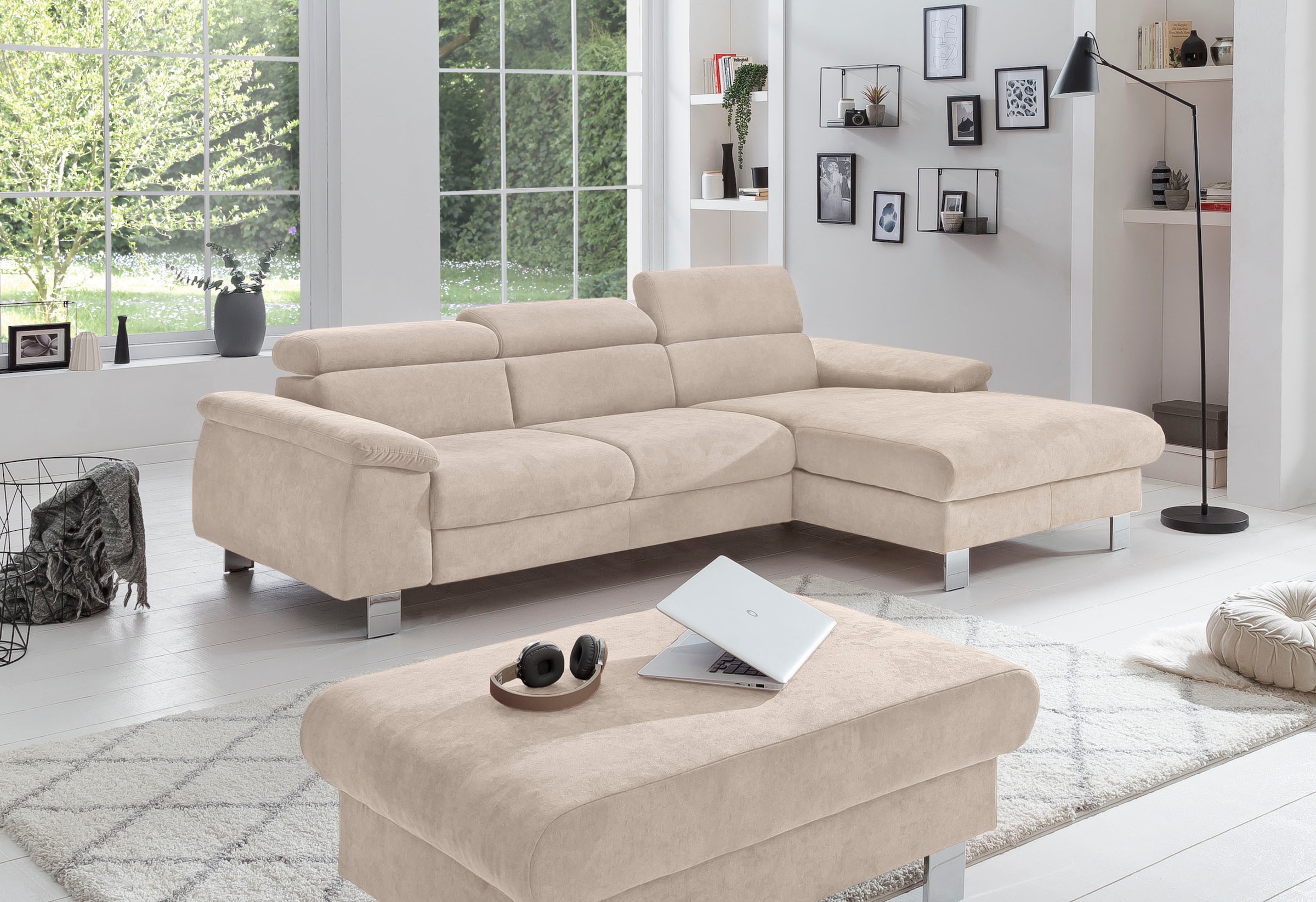COTTA Ecksofa »Komaris L-Form, B: 244 cm« mit Kopfteilverstellung, optional Schlaffunktion, Bettkasten & Licht