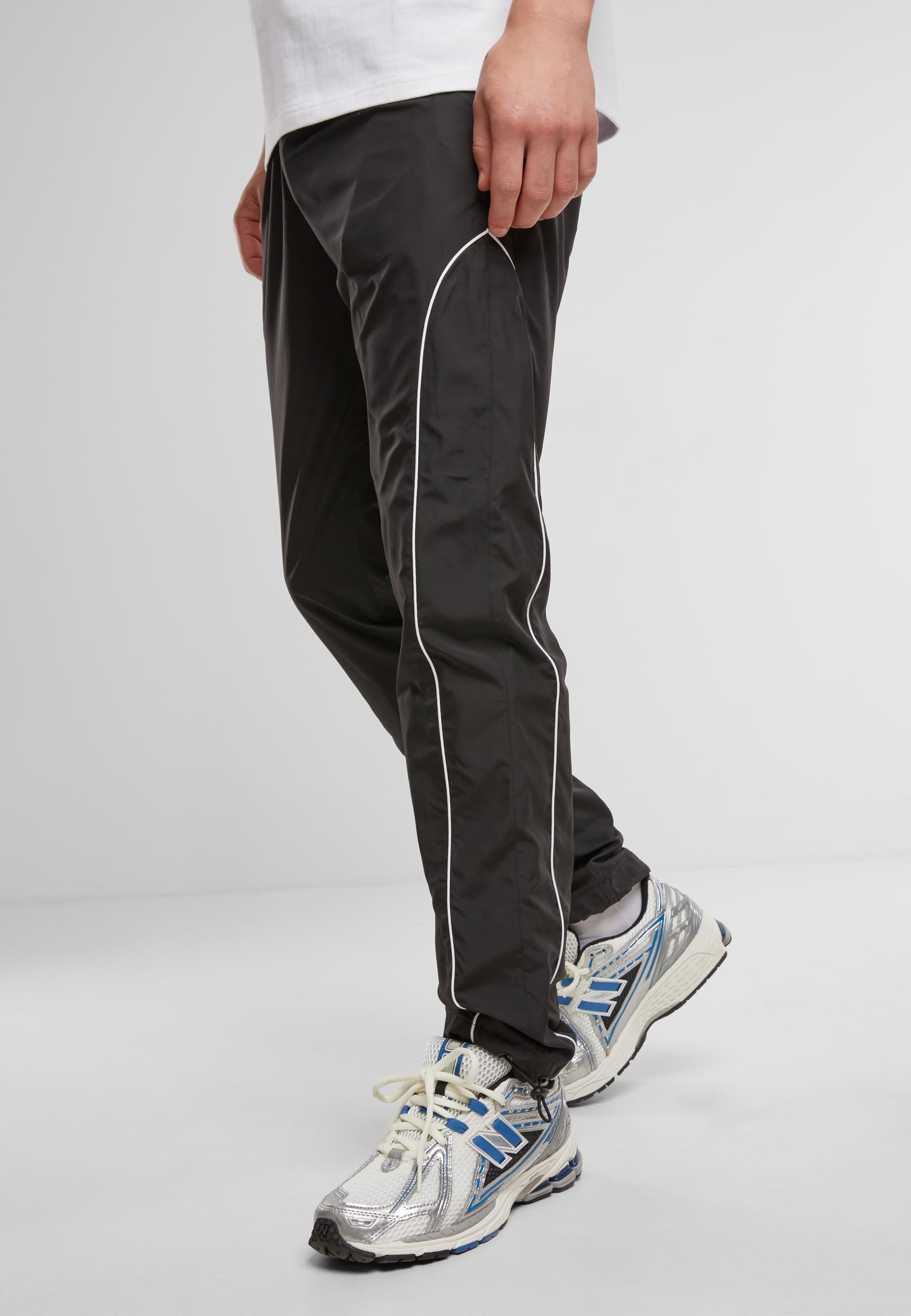 URBAN CLASSICS Jogginghose »Urban Classics Piped Panel Trackpants«, (1 tlg.)