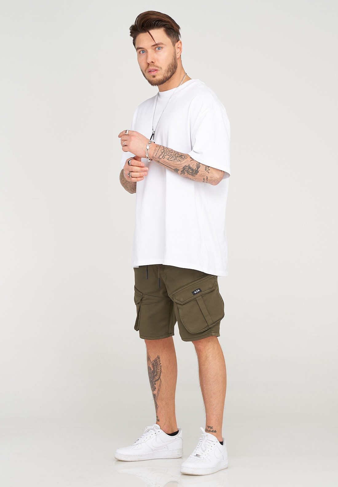 Thumbnail - behype "STANLAY" mit modischen Cargotaschen