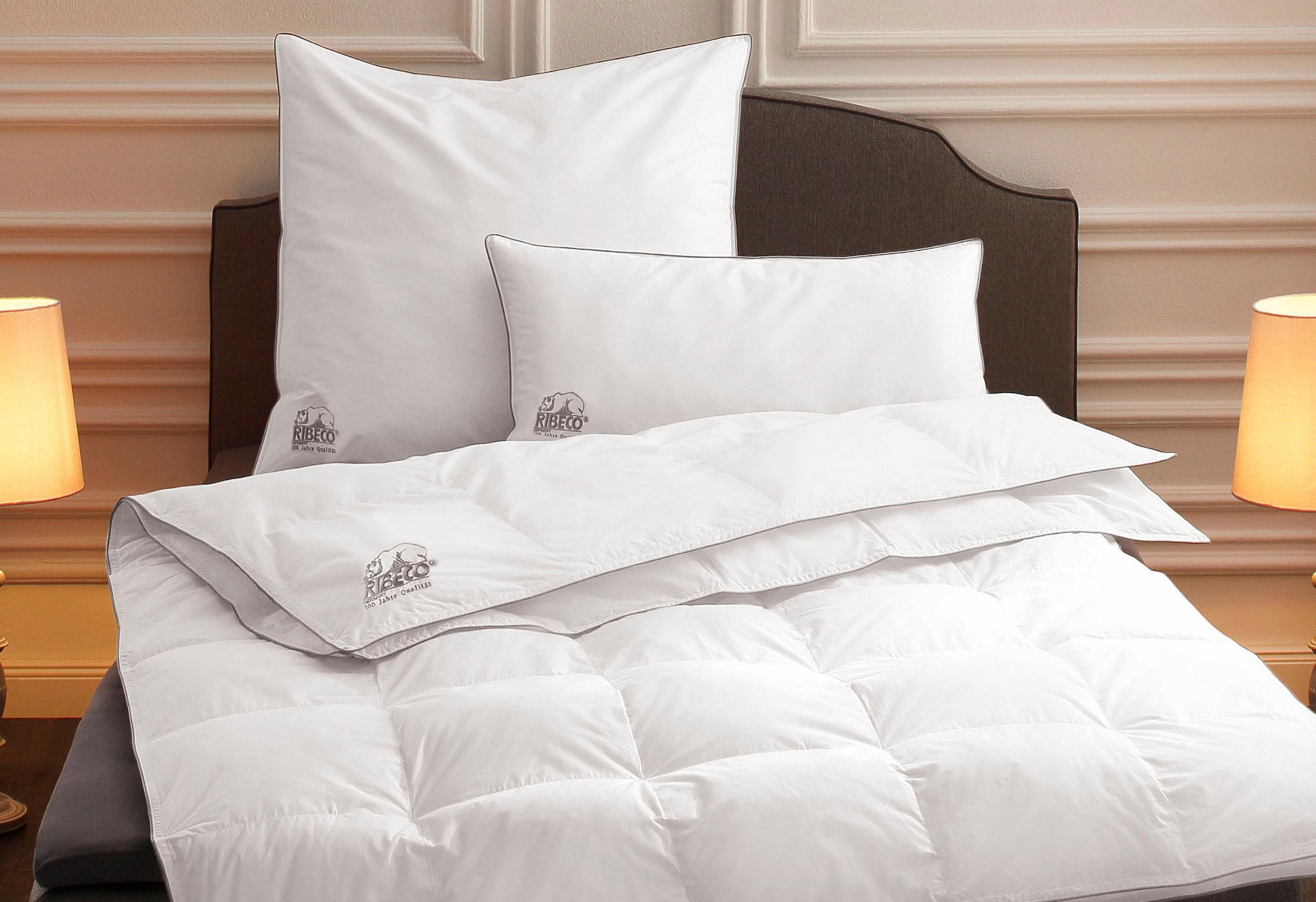 RIBECO Microfaserkissen »Marie, Kissen 40x80 cm & 80x80 cm im Spar-Set erhältlich!«, Füllung: 100% Polyester, Bezug: 100% Baumwolle, (Spar-Set, 1 St.), Kopfkissen-Set, flauschig & Allergiker geeignet (Hausstauballergiker)