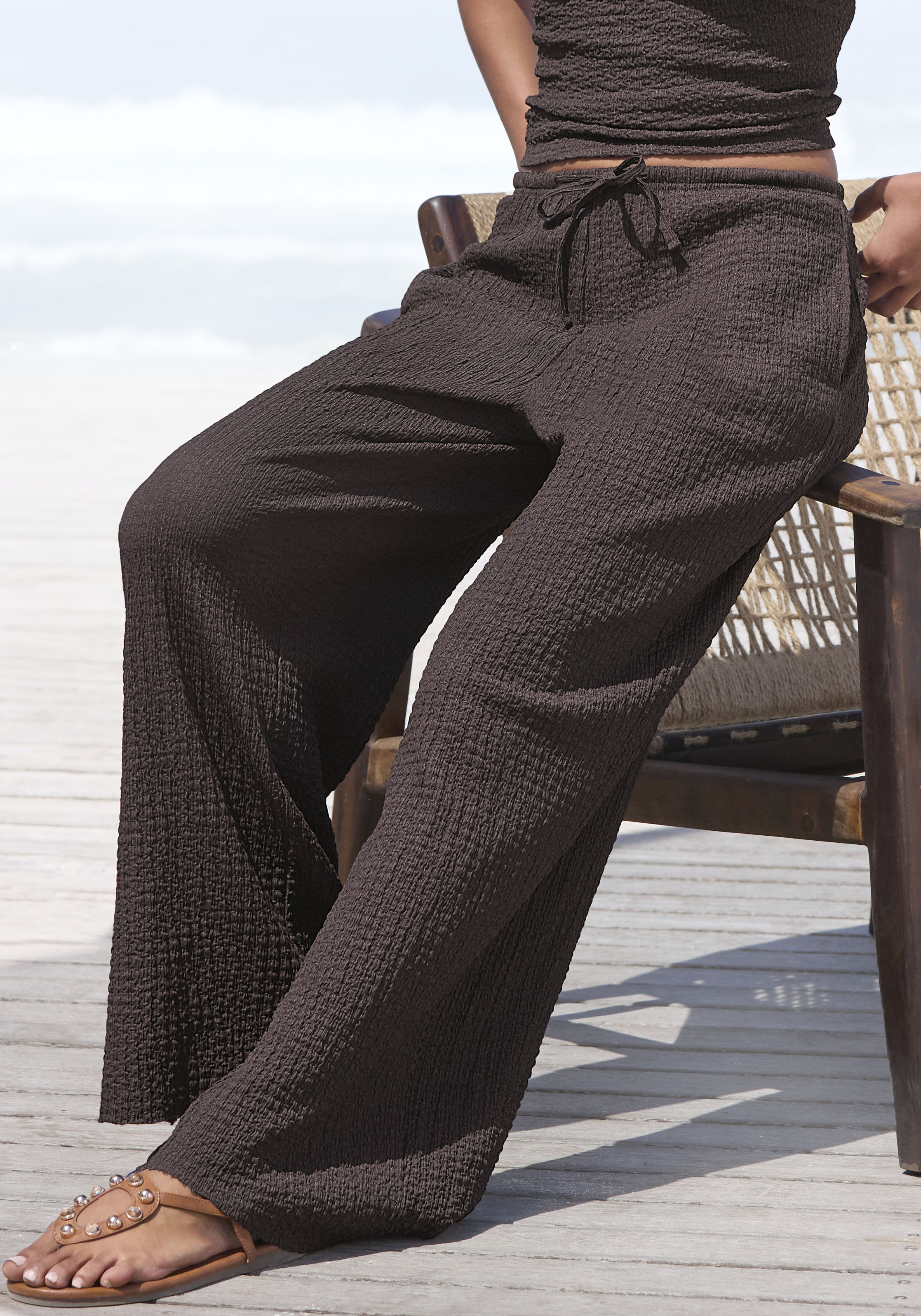 LASCANA Schlupfhose "bügelfrei mit weitem Bein" aus bequemen Stoff mit Kordelzug, Sommerhose, Strandhose