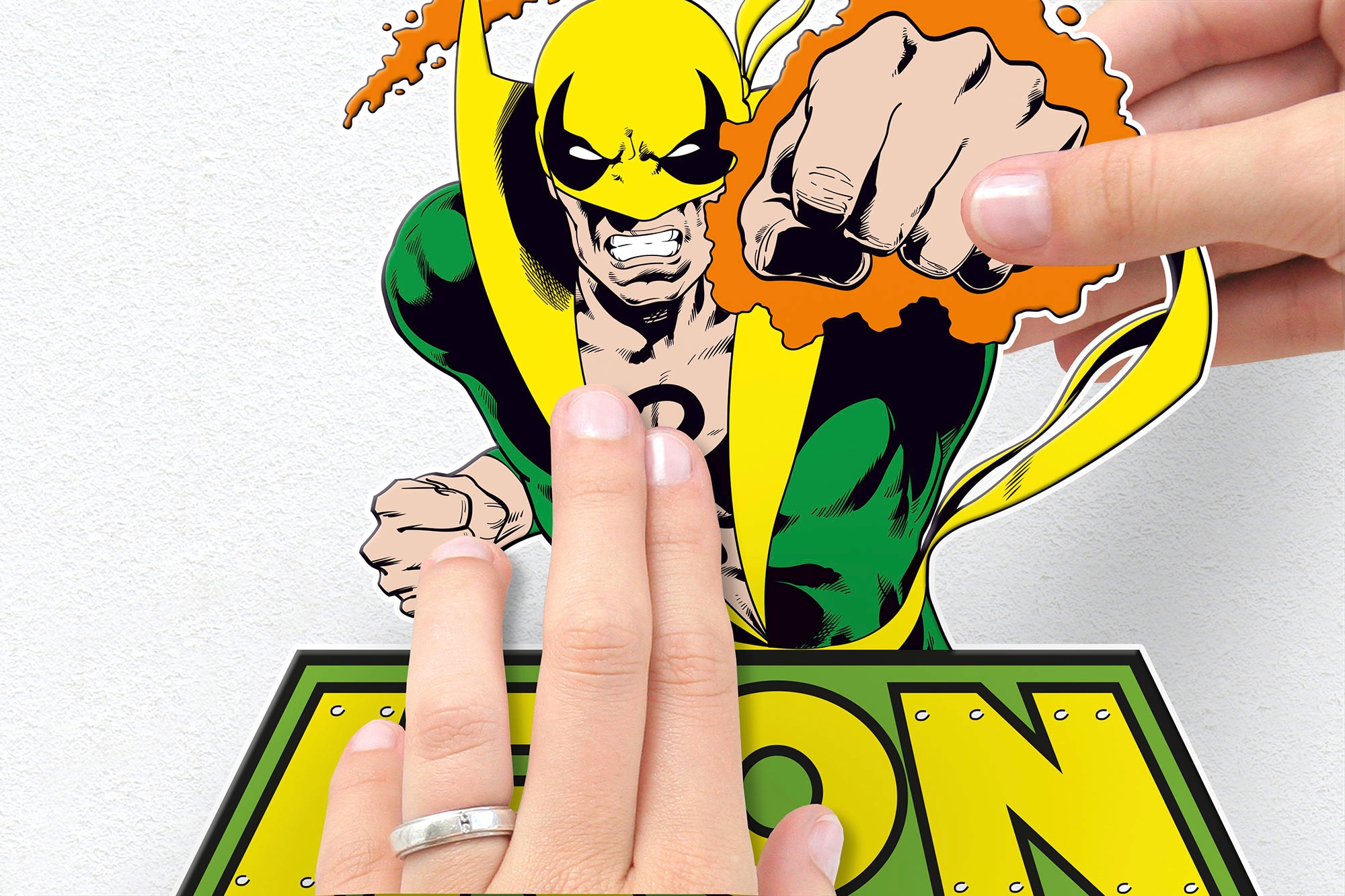 Komar »Iron x Comic«, (1 St.), | BAUR cm Fist 70 Wandtattoo 50 kaufen