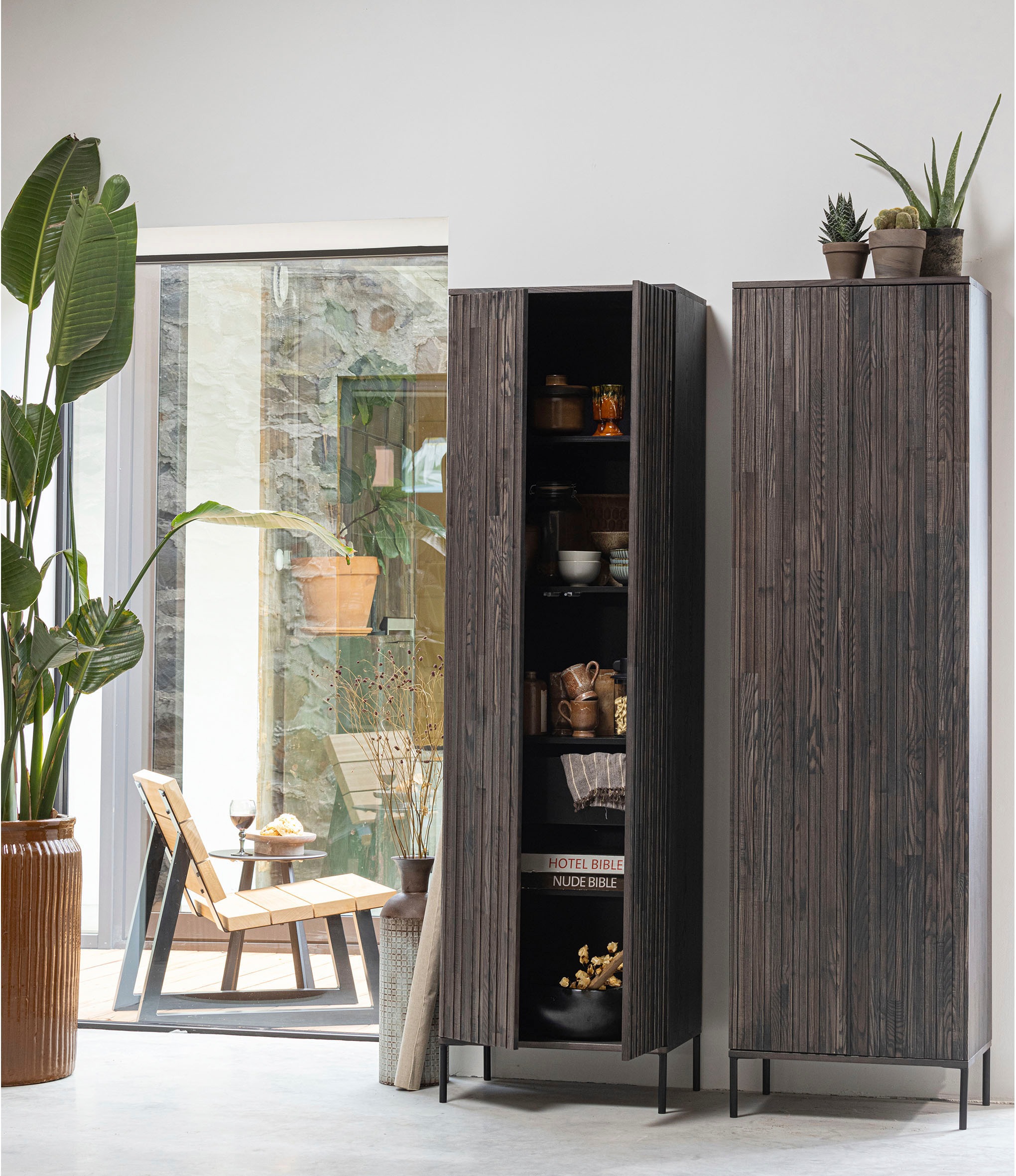 WOOOD Garderobenschrank »New Gravure, Mehrzweckschrank mit 5 Fächern«, mit grafischen Relieftüren, Breite 60 cm