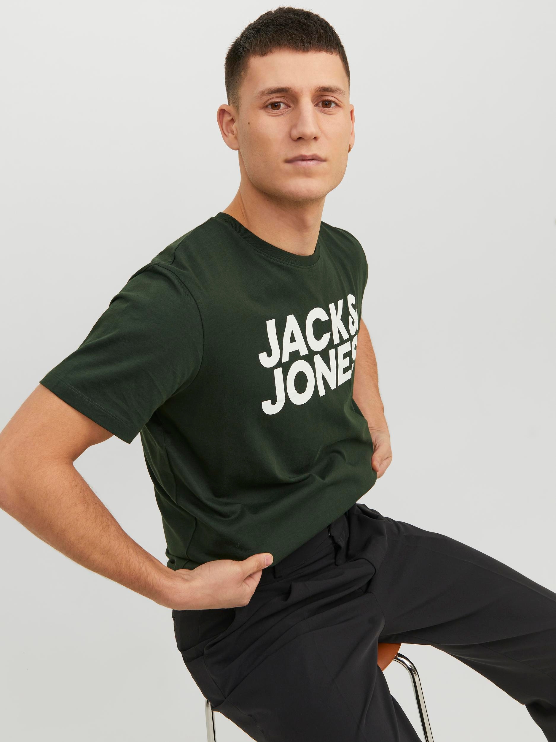 Jack & Jones Rundhalsshirt »JJECORP mit Logo-Print und klassischem Rundhals«, mit Rundhalsausschnitt