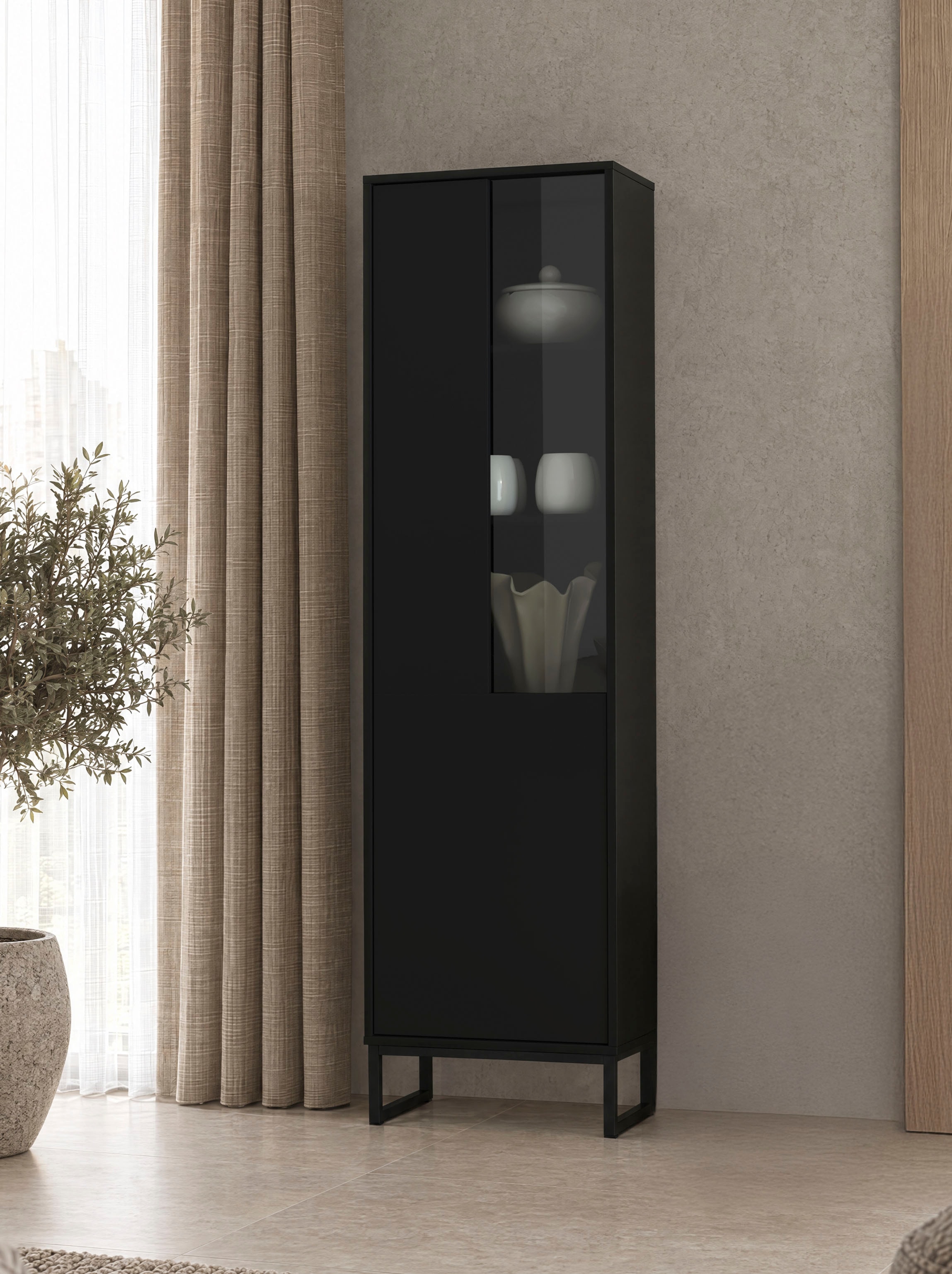 OTTO home Vitrine »Olbia, Höhe 180cm, Standvitrine mit Glastür, Metallkufen, push-to-open« Hochschrank mit viel Stauraum, Glastür, verstellbaren Einlegeböden