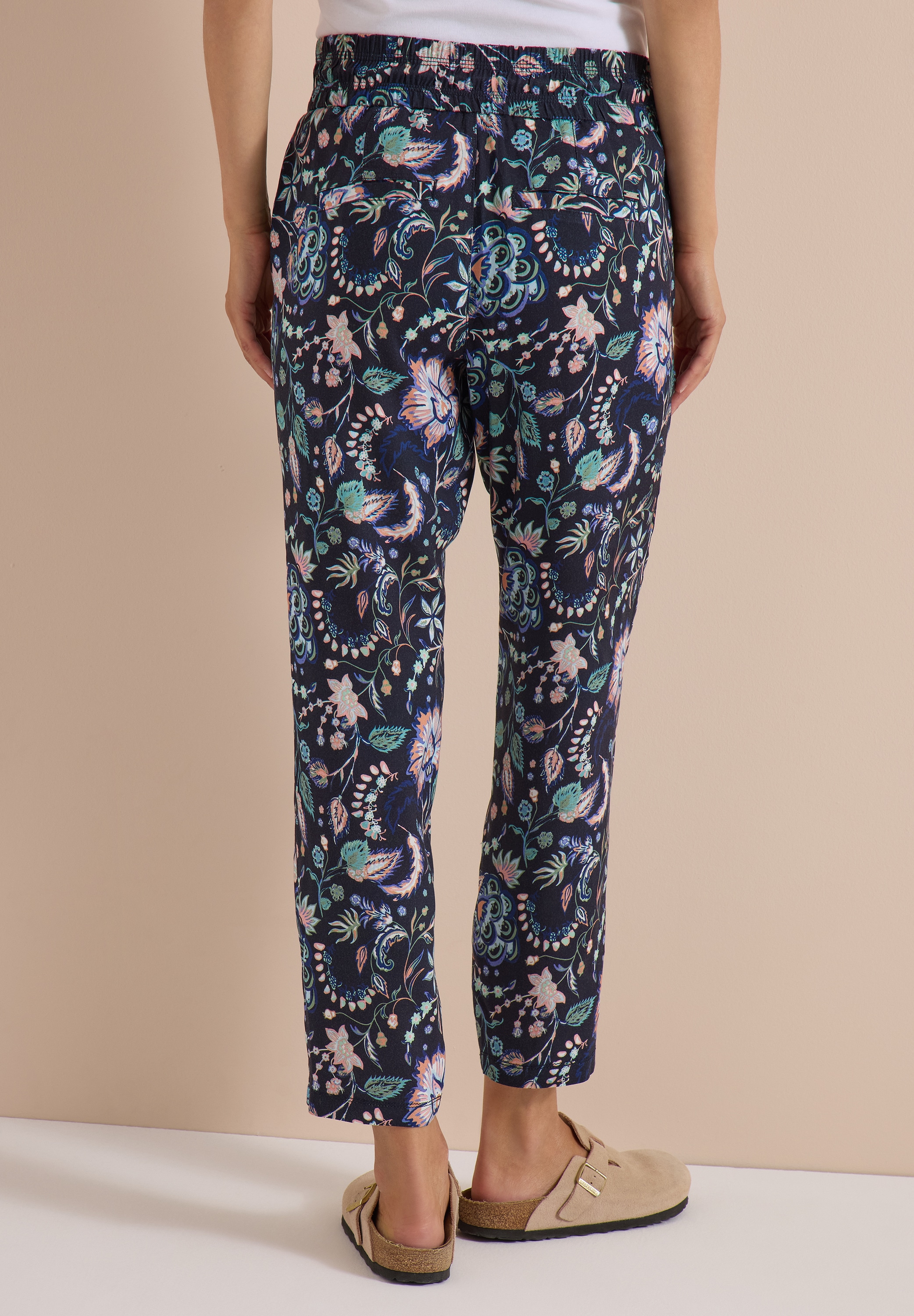 Cecil Jogger Pants  Middle Waist