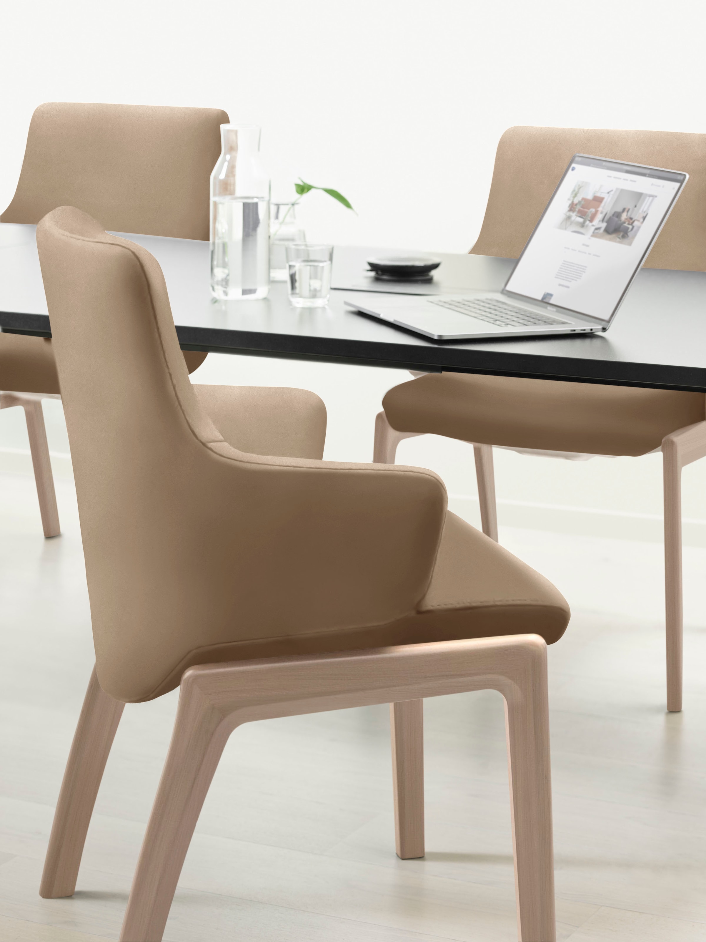 Stressless® Polsterstuhl »Laurel«, Leder PALOMA, Low Back mit Armlehne, Größe L, mit abgerundeten Beinen in Eiche natur