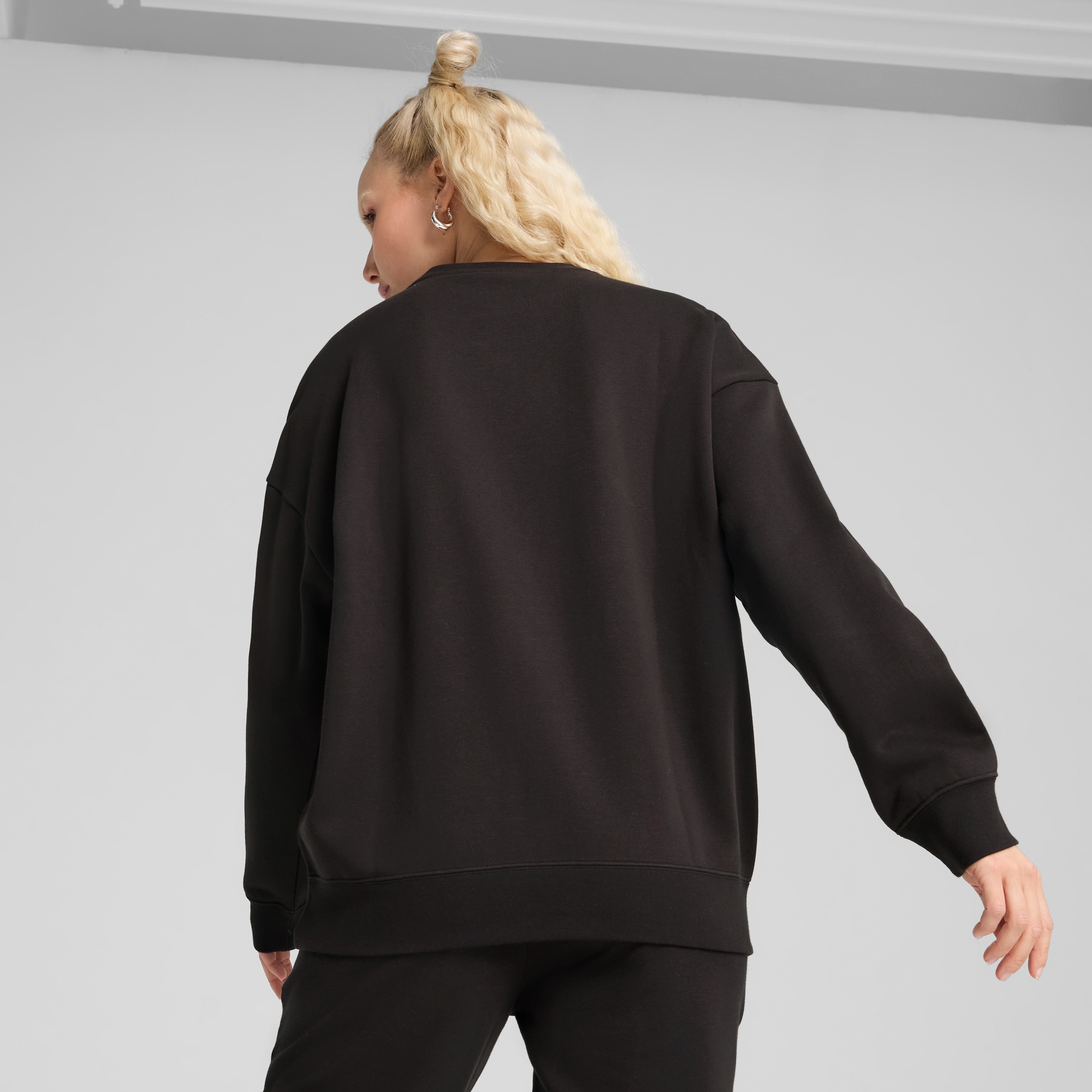 PUMA Langarmshirt »ESS OVERSIZED CREW FL«