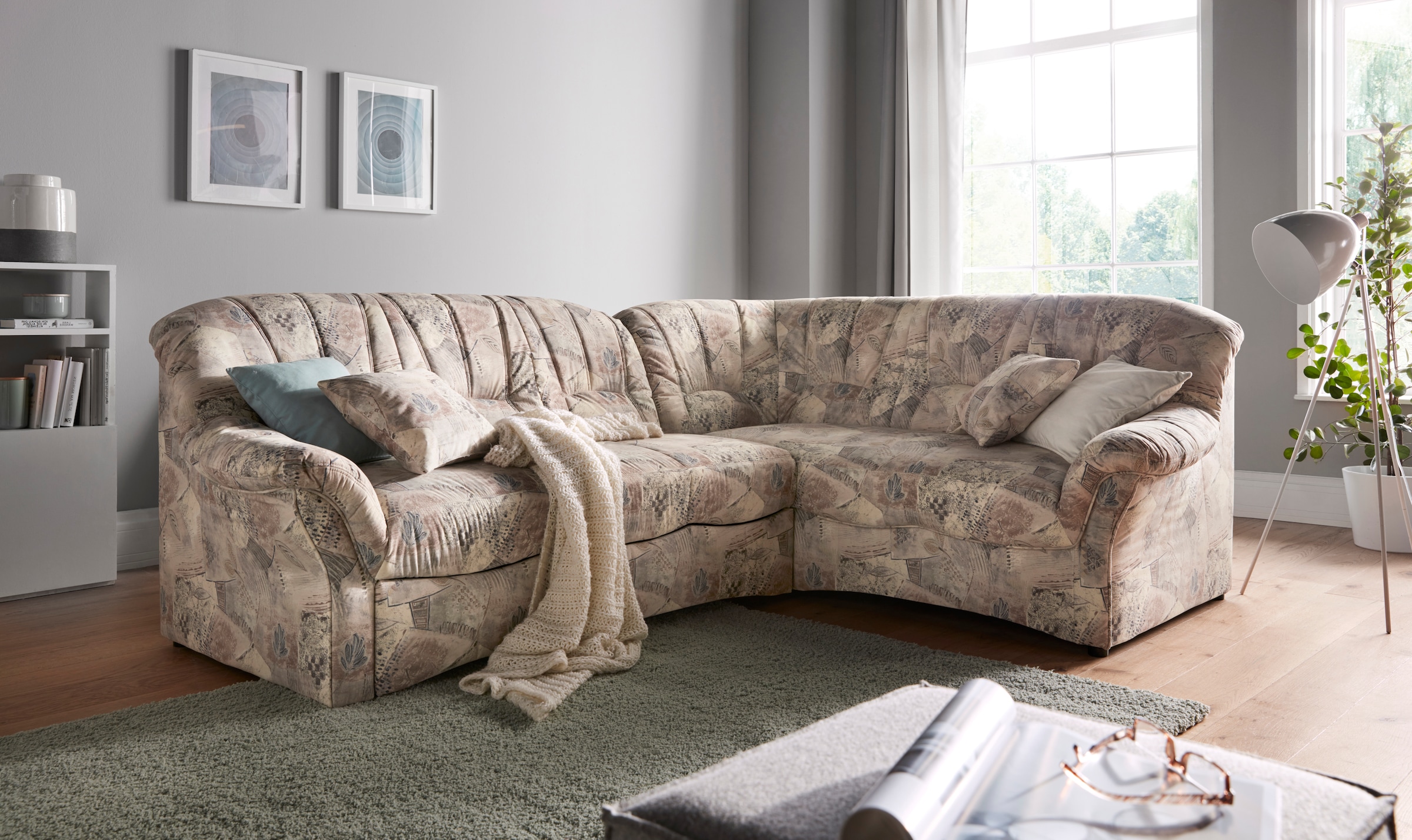 DOMO collection Ecksofa »Bahia, zeitlos und elegant, bequeme Armlehnen, L-Form«, Belastbarkeit bis 140 kg pro Sitzfläche, mit Federkern und Zierkissen