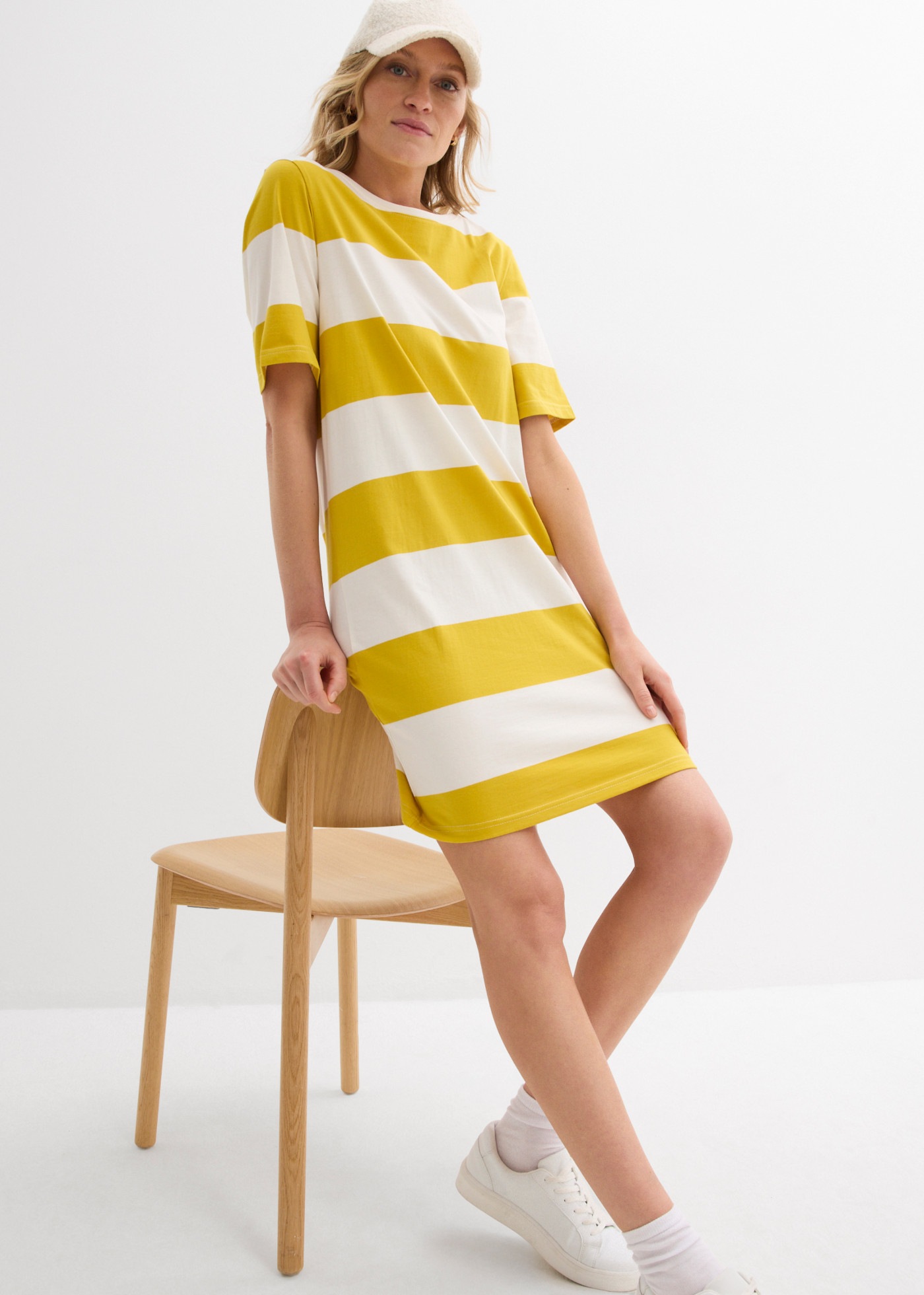 bonprix Jerseykleid Oversize-Passform, aus Baumwolle, Kurzarm-Design, Boxykleid