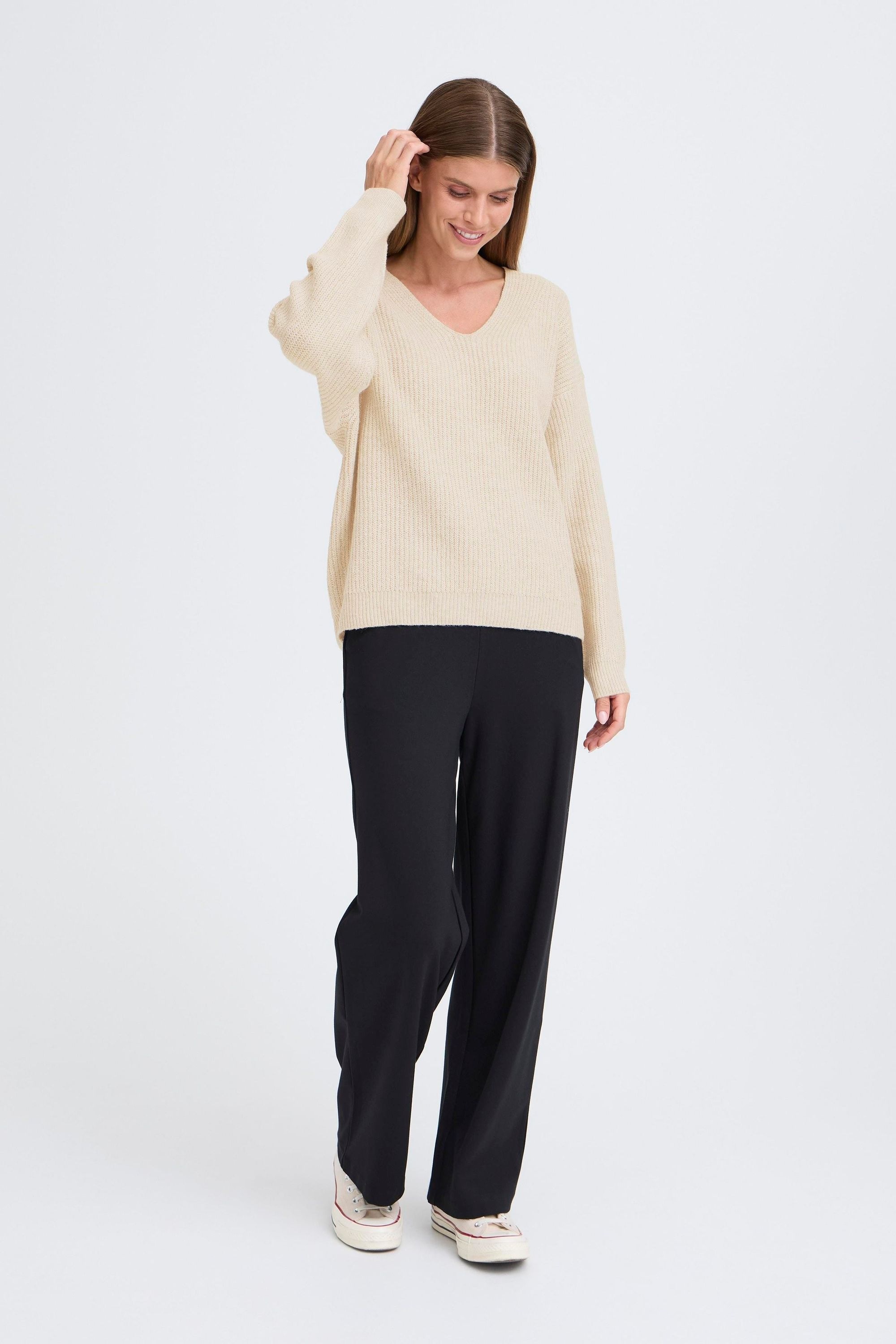 OXMO V-Ausschnitt-Pullover "V-Ausschnitt-Pullover OXICALLIE" günstig online kaufen