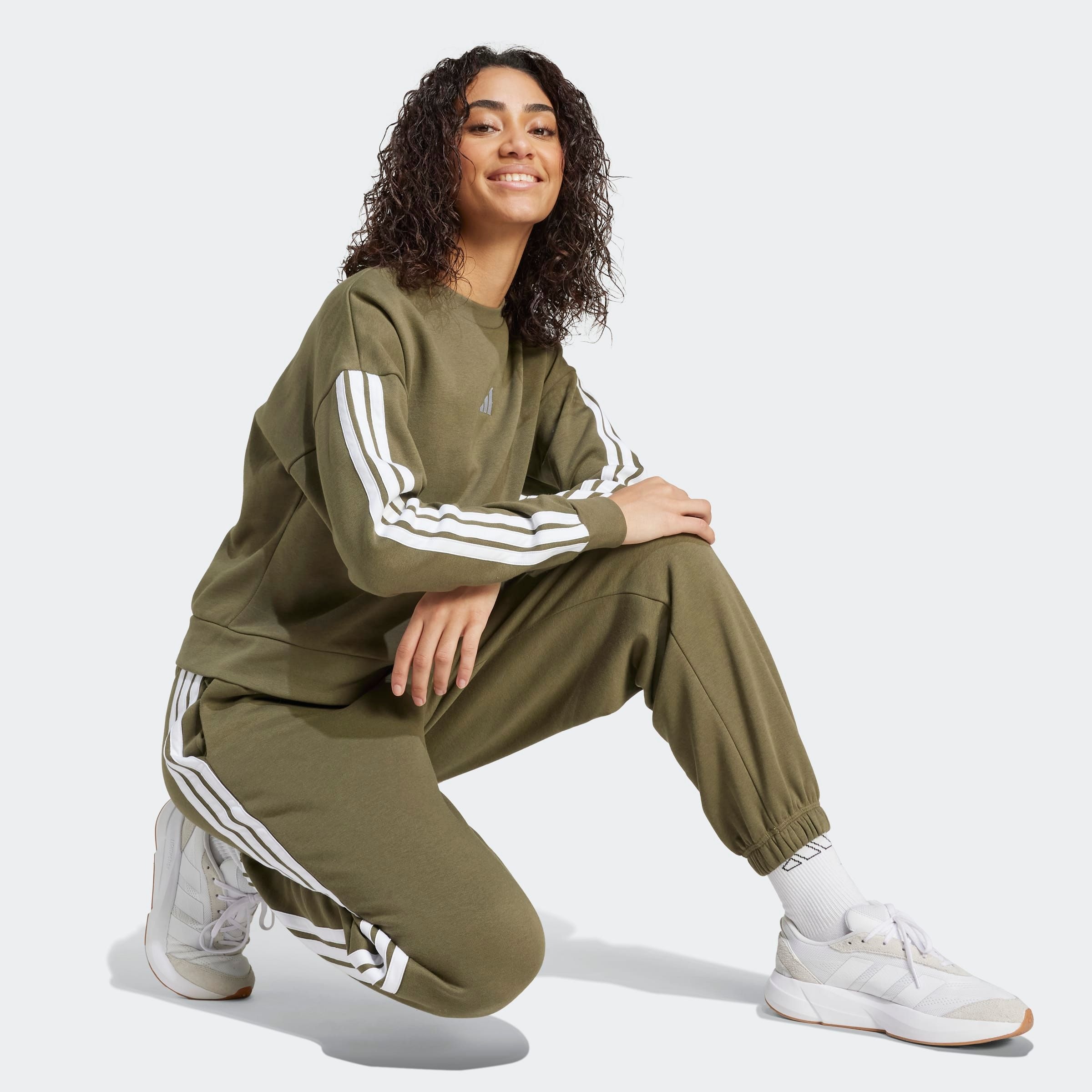 adidas Sportswear Sporthose »W 3S FL C PT«, (1 tlg.), Locker geschnitten, mit schmal zulaufender Beinform
