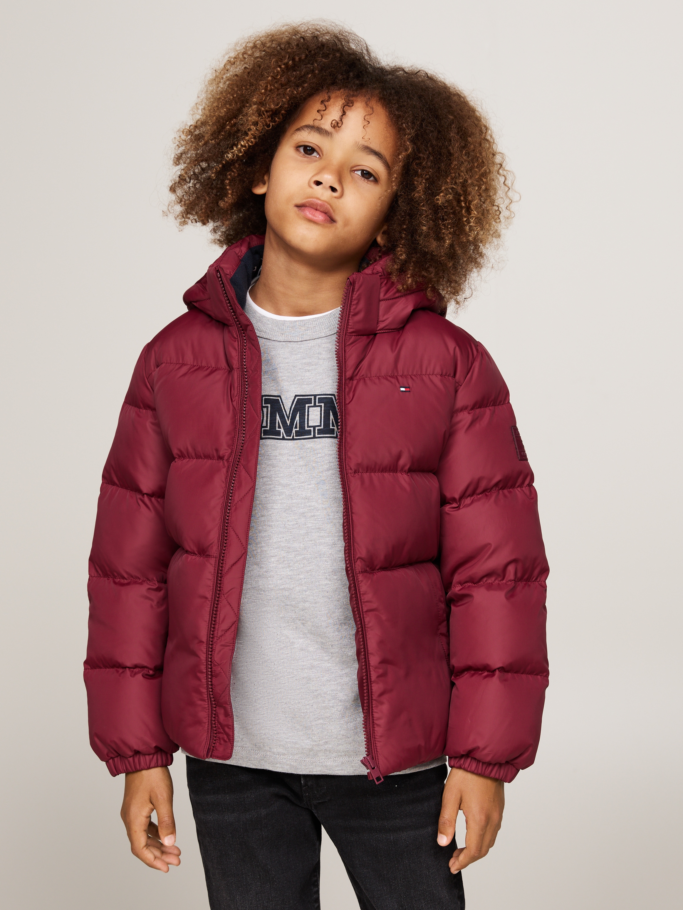 Tommy Hilfiger Daunenjacke »ESSENTIAL DOWN JACKET«, mit Kapuze, Baby bis 2 Jahre; mit Logo-Patch und Flaglabel