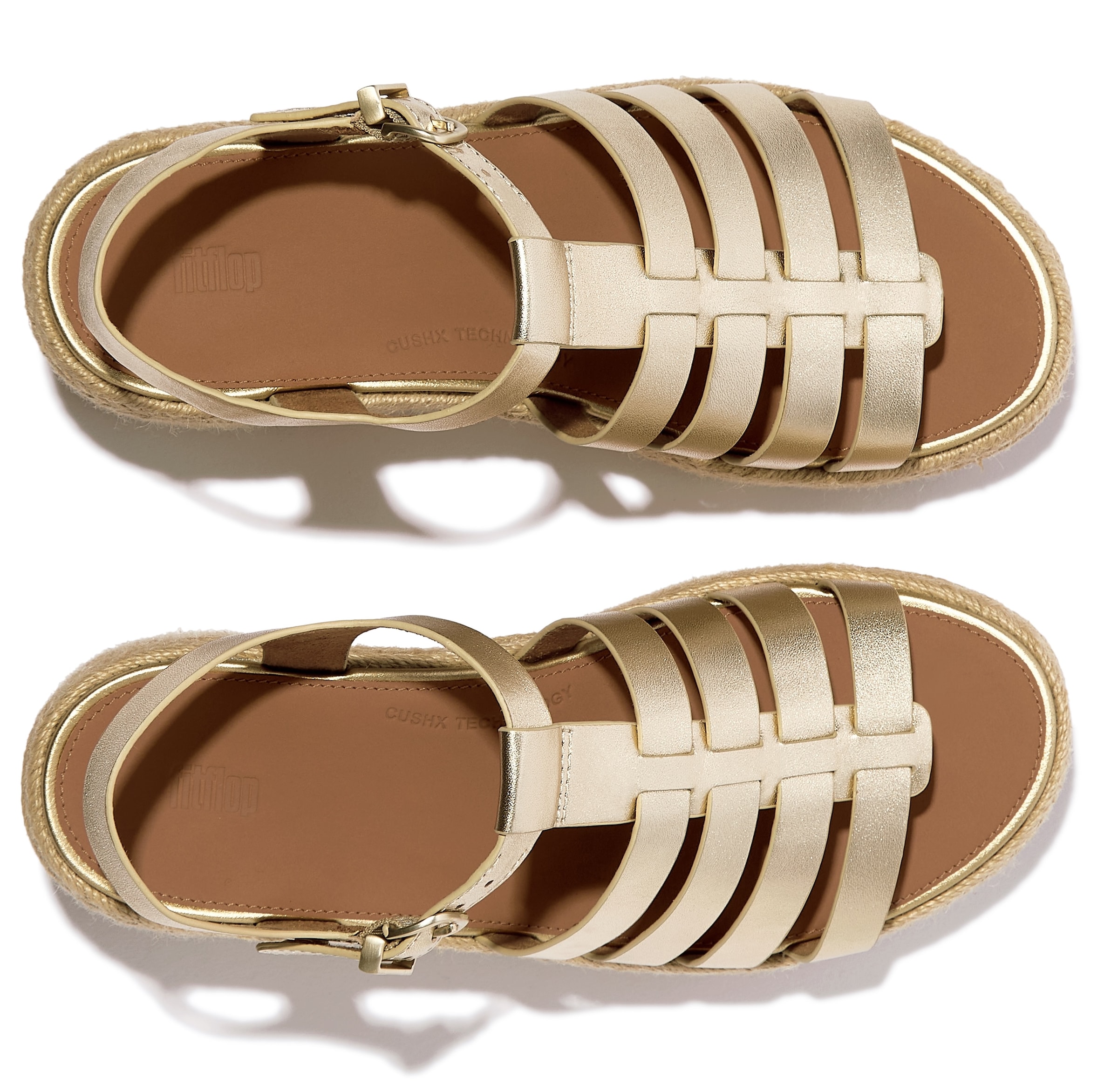 Fitflop Keilsandalette »PLATFFORMS«, Plateau Sandale im schönen Metallic-Look