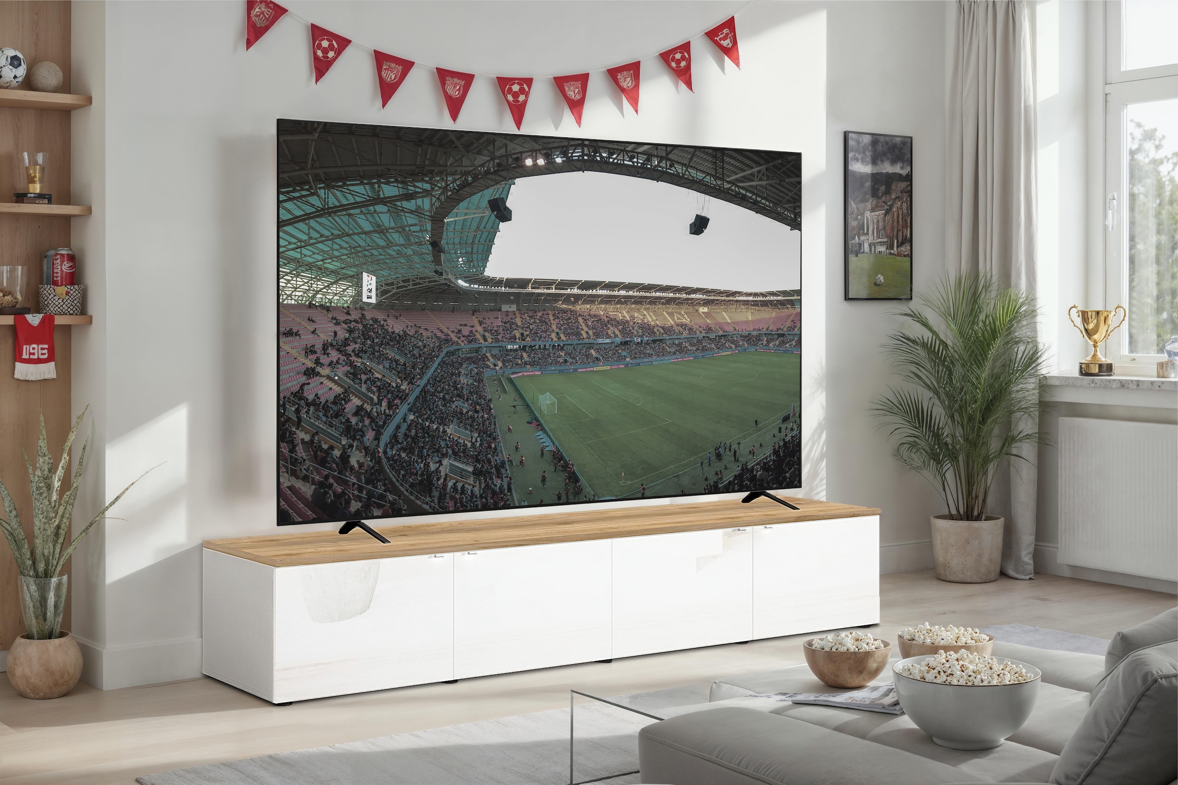 Home affaire Lowboard »Easy, 245 cm breit, 47 cm tief, 4 Türen, Top 22 mm stark, Mediaboard« Modernes Lowboard für bis zu 98-Zoll-TV – perfekt für die WM