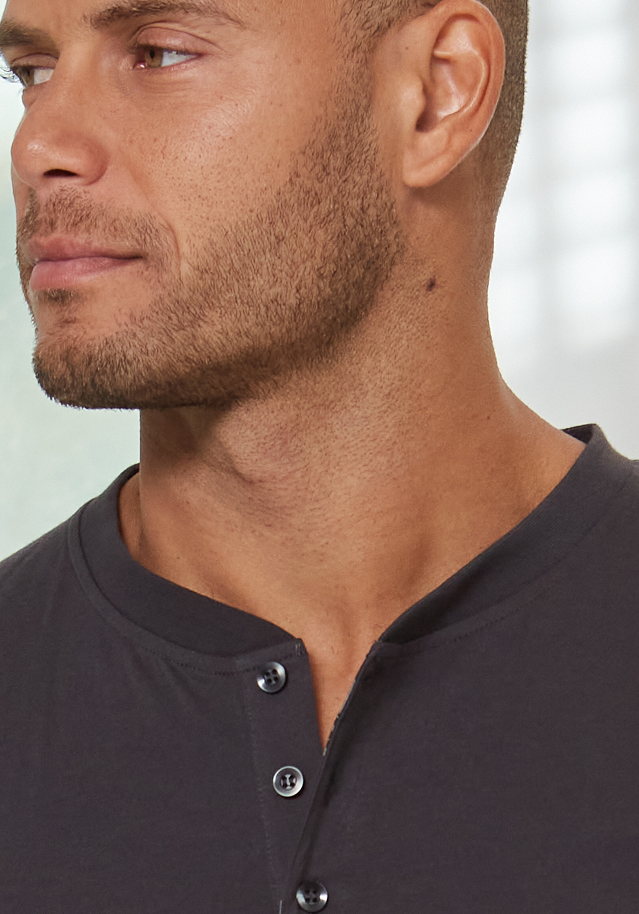 Thumbnail - H.I.S Pyjama 1 Stück, 2 Stk. tlg., Schlafanzug mit karierter Webshorts