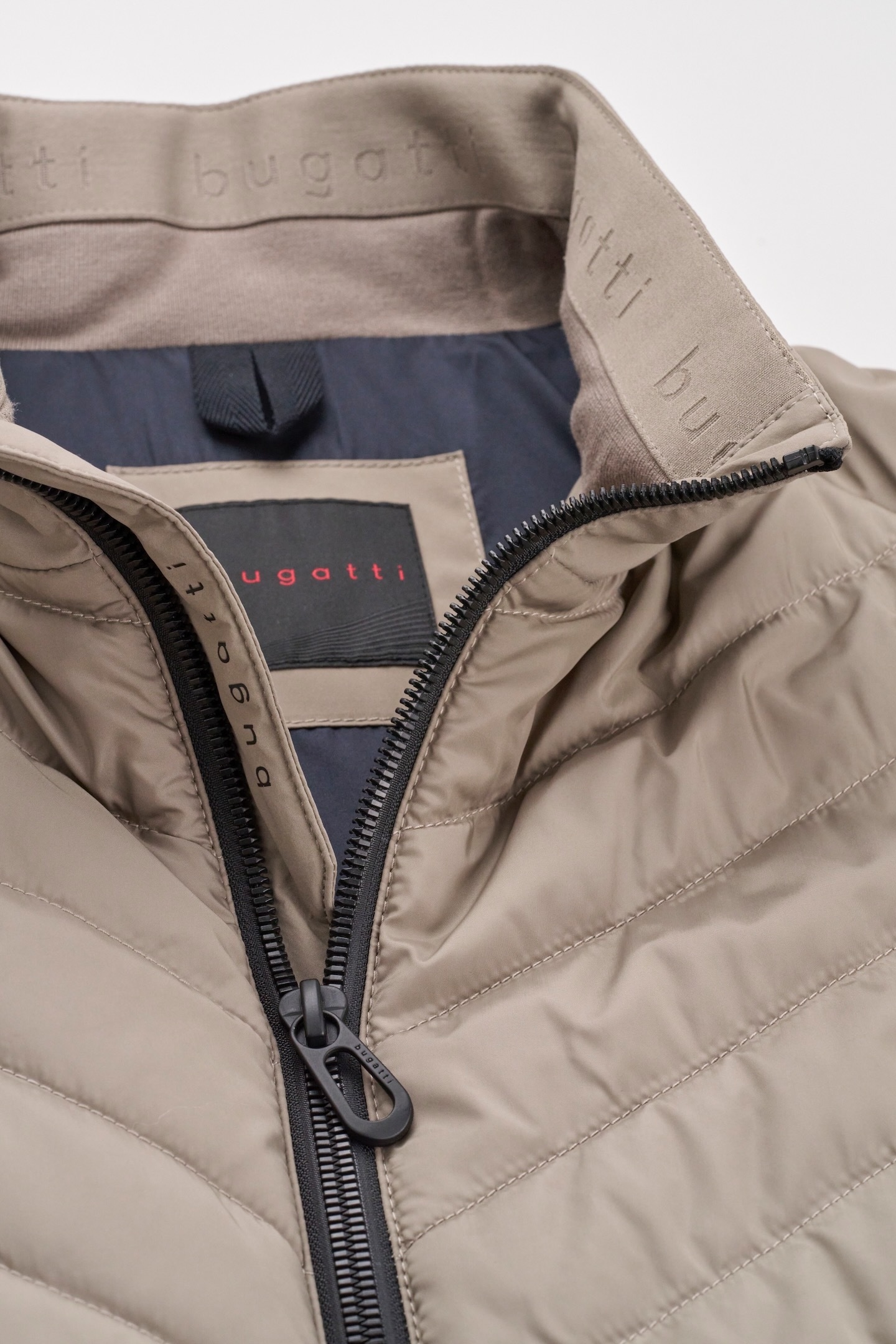 bugatti Blouson, mit Kapuze, mit Frontsteppung