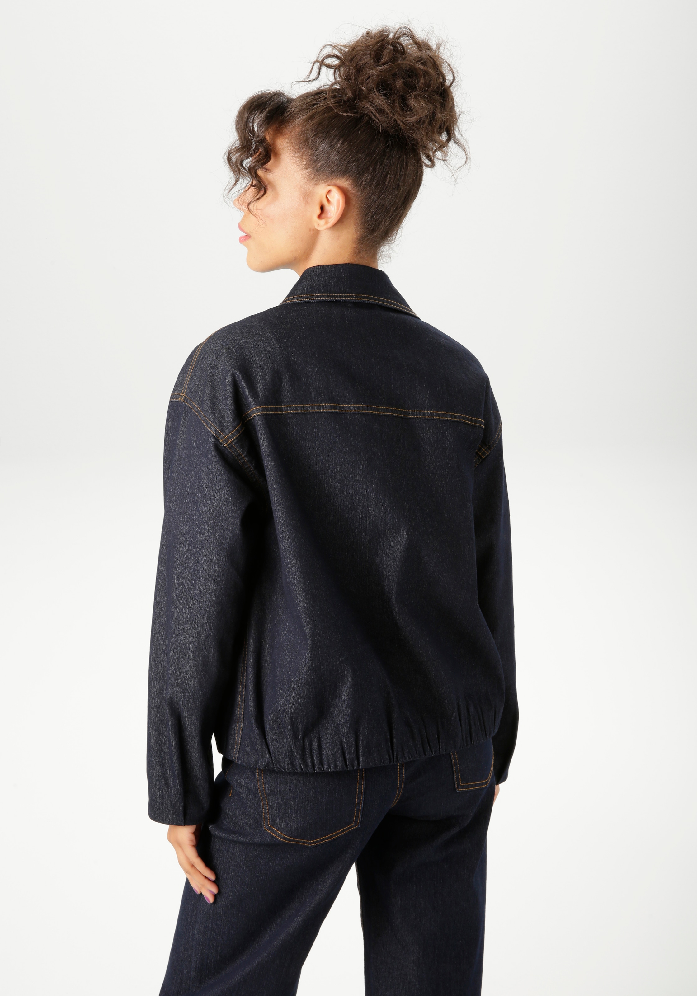 Aniston CASUAL Jeansjacke, mit verdeckten Druckknöpfen zu schließen - NEUE KOLLEKTION
