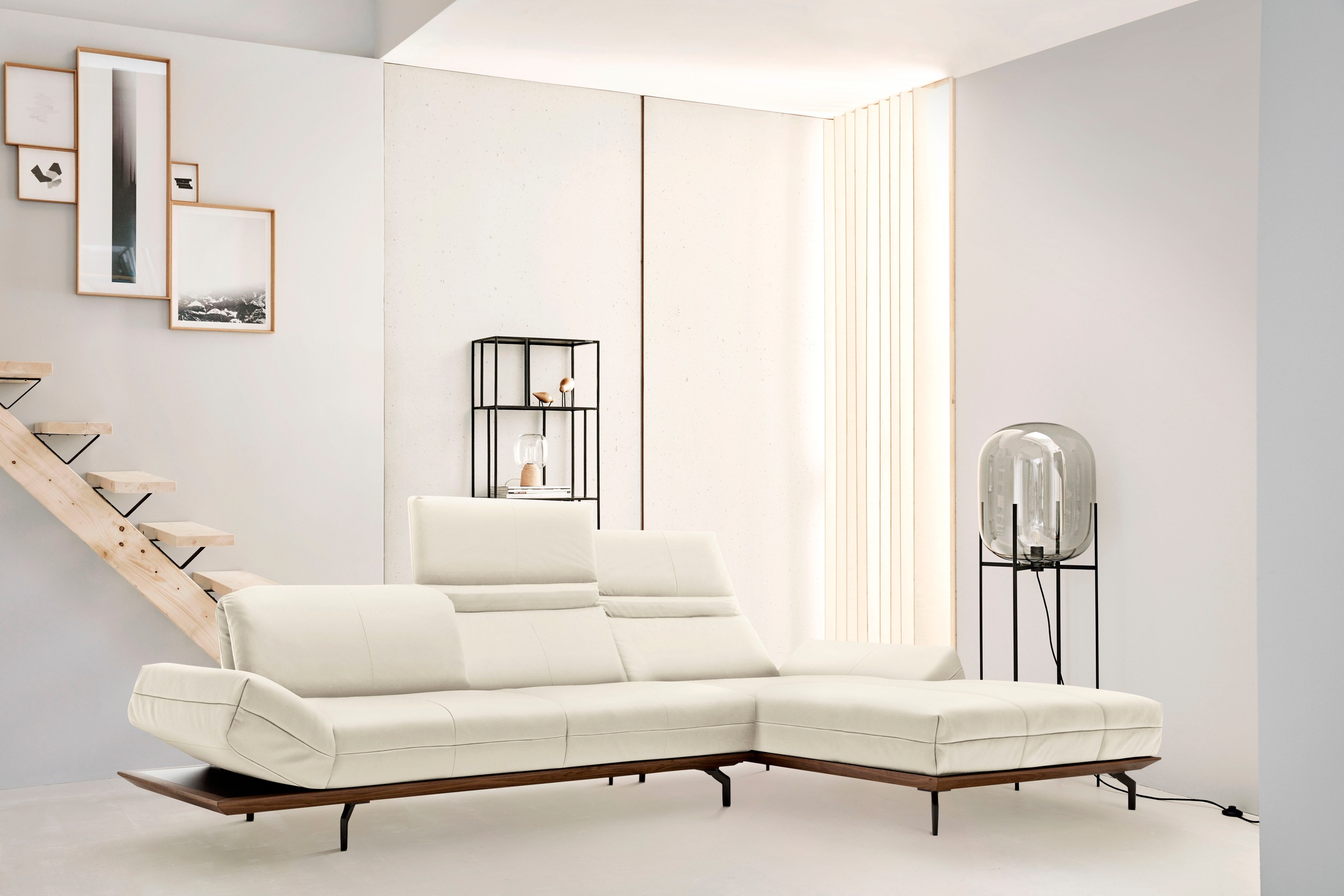 Creation BY ROLF BENZ Ecksofa "CR.420, Designecksofa, bequem, verstellbare Rückenlehne, L-Form" in 2 Qualitäten, Holzrahmen in Eiche Natur oder Nußbaum, Breite 313 cm