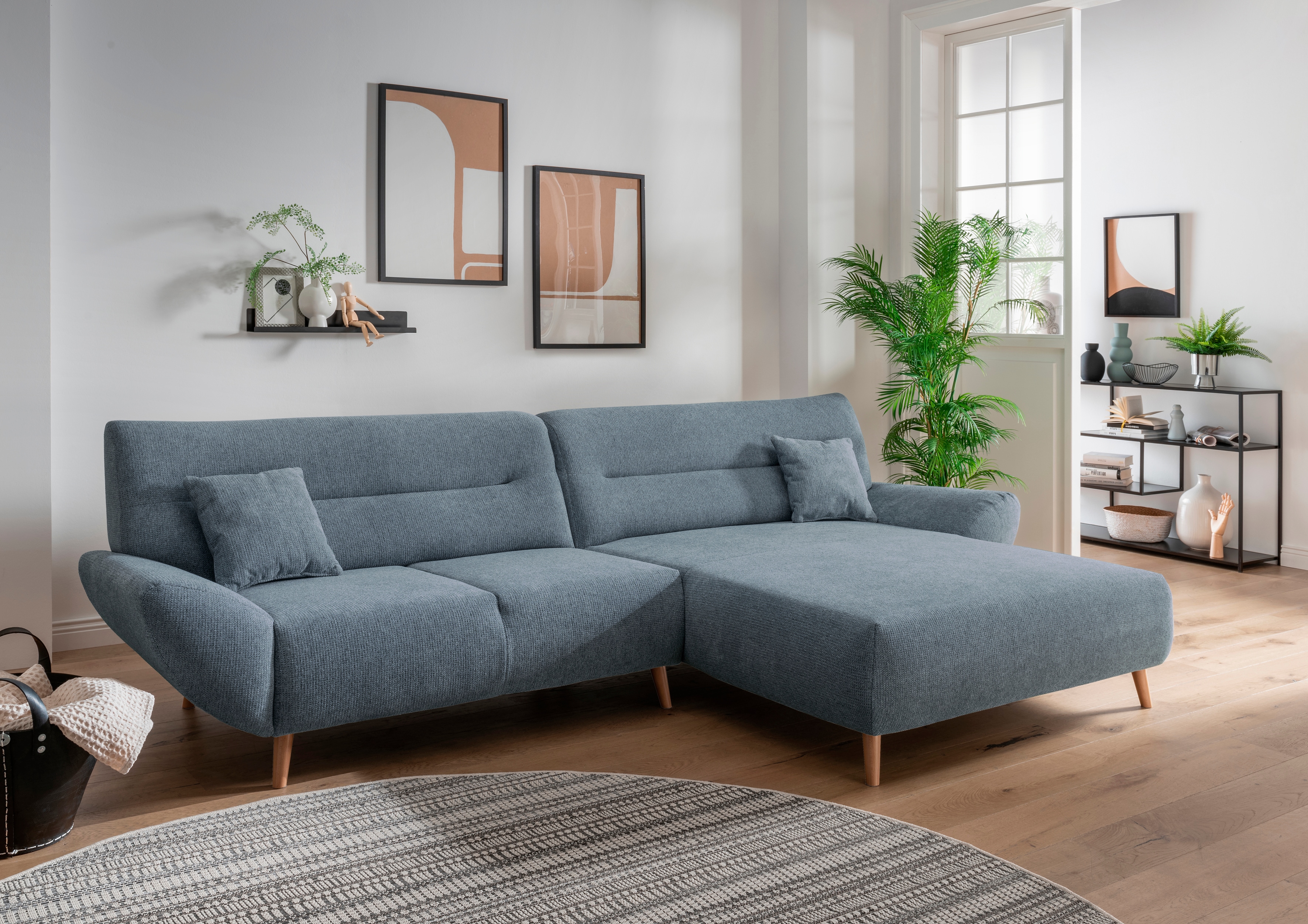 Home affaire Ecksofa "Drago, elegant und zeitlos, komfortabel, Holzfuß, L-Form, Breite 290cm" frei im Raum stellbar, inkl. 2 Zierkissen