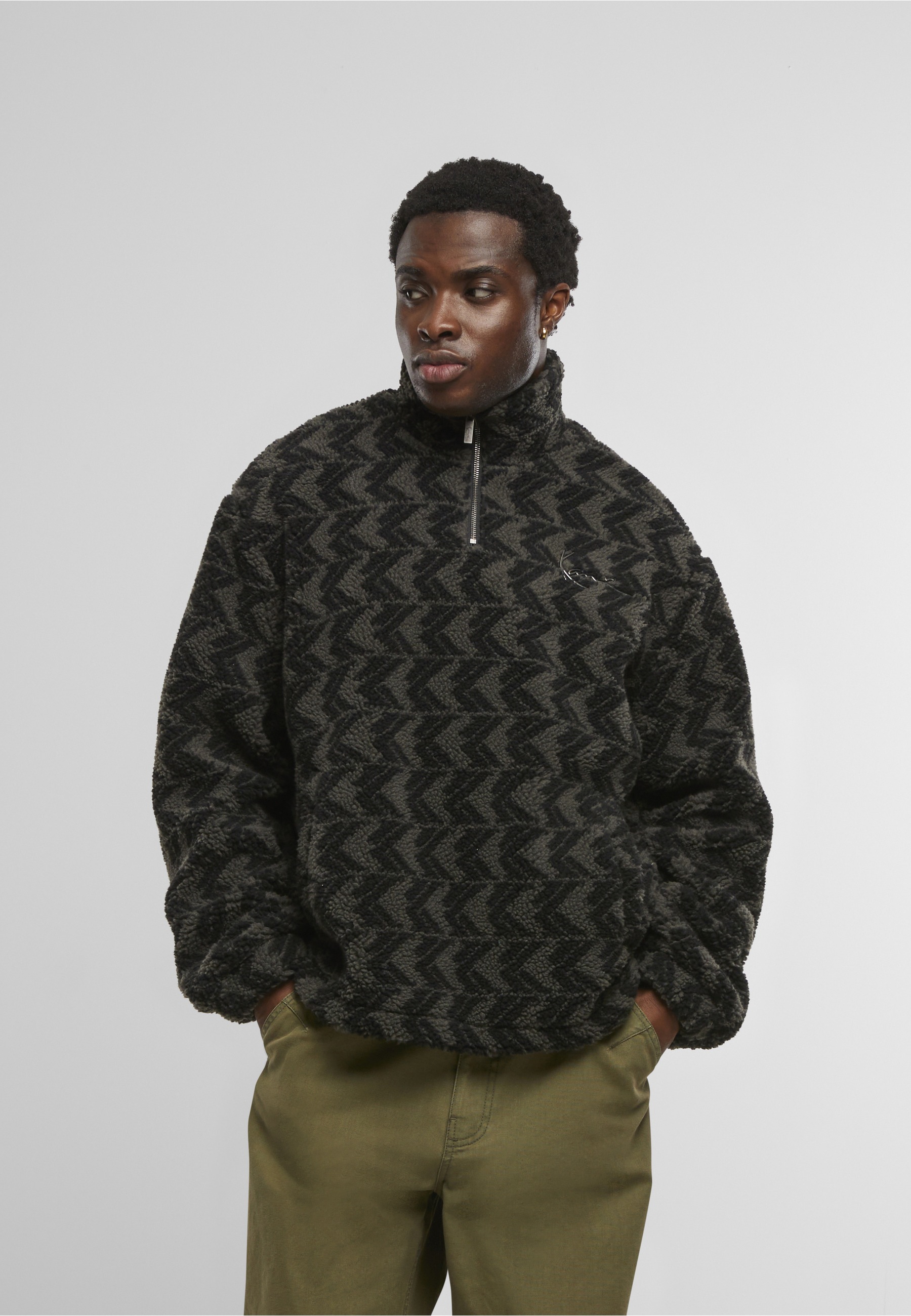 Karl Kani Sweater "Karl Kani Metal Signature Monogram Teddy Troyer", 1 Stk. günstig online kaufen