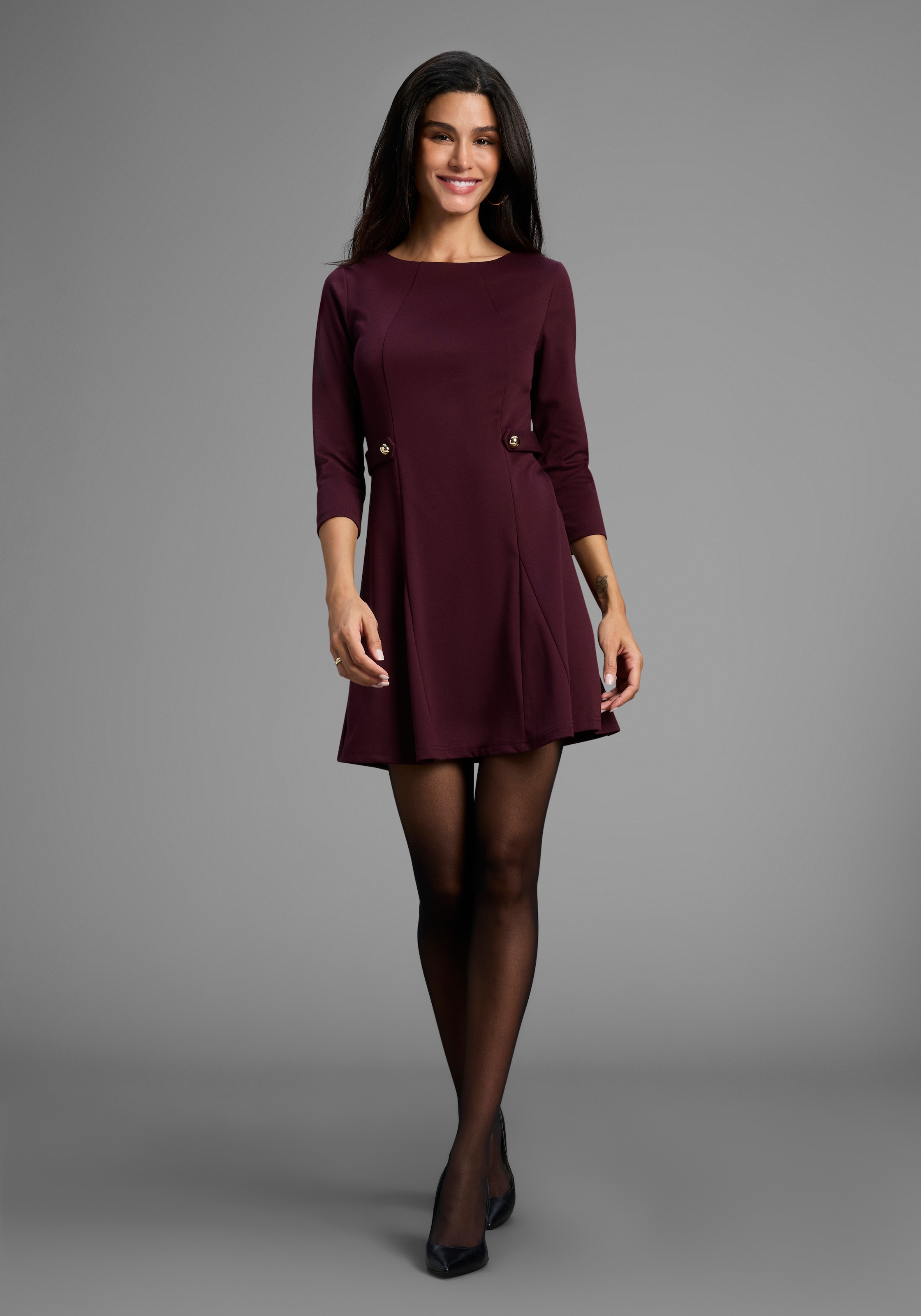 Laura Scott Jerseykleid, figurschmeichelnd mit Knopfdetail - NEUE KOLLEKTION