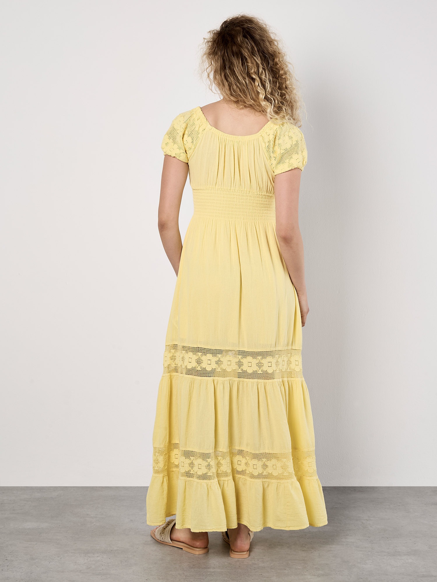 Apricot Maxikleid »Maxikleid« mit Blumen-Spitze