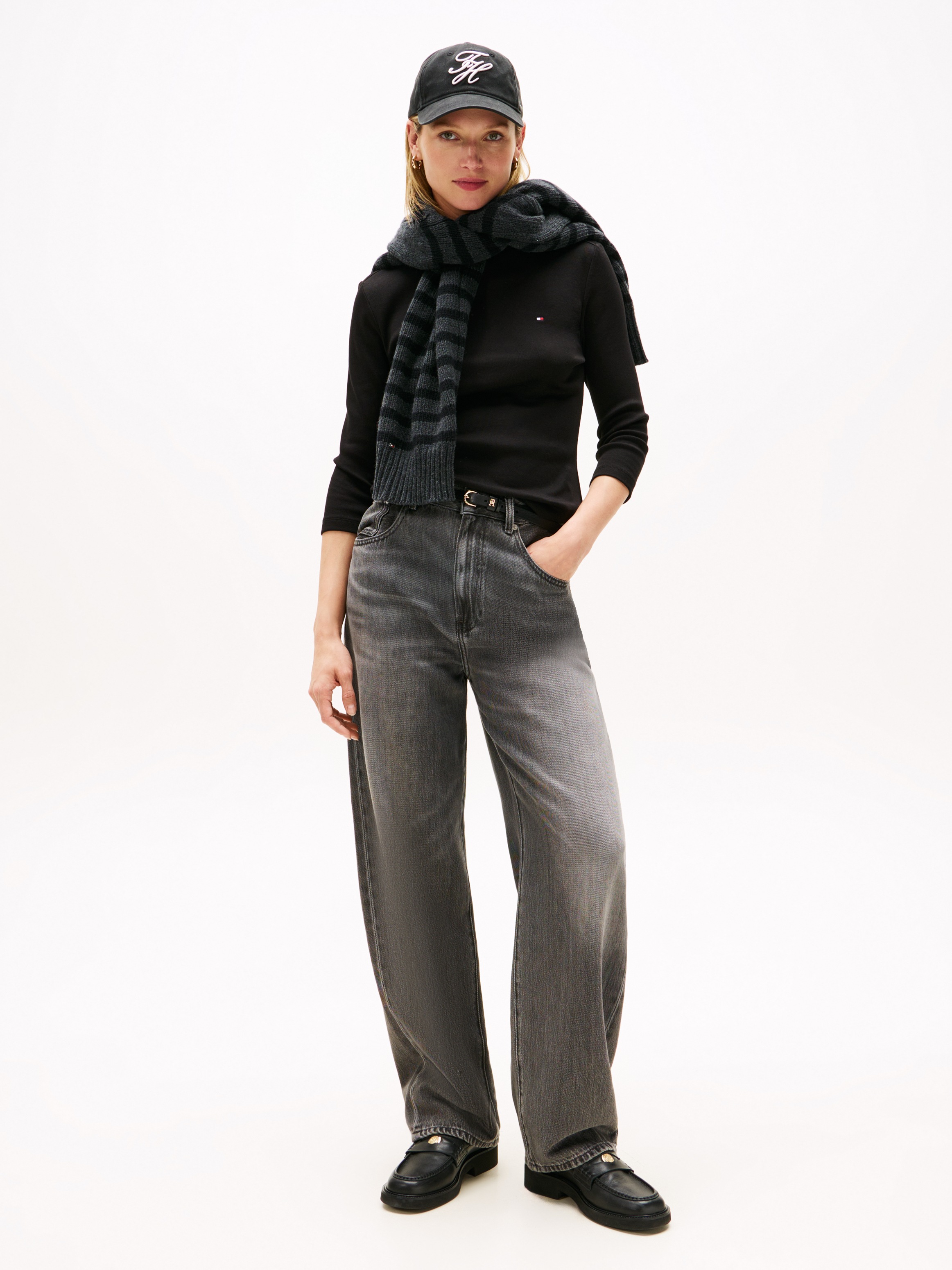 3/4-Arm-Shirt TOMMY HILFIGER "NEW CODY SLIM BOAT-NECK", Damen, Gr. XS (34), schwarz, Jersey, Obermaterial: 100% Baumwolle, unifarben, slim fit hüftlang, U-Boot-Ausschnitt, abgesteppt, Shirts 3/4-Arm-Shirt, mit Logostickerei 4