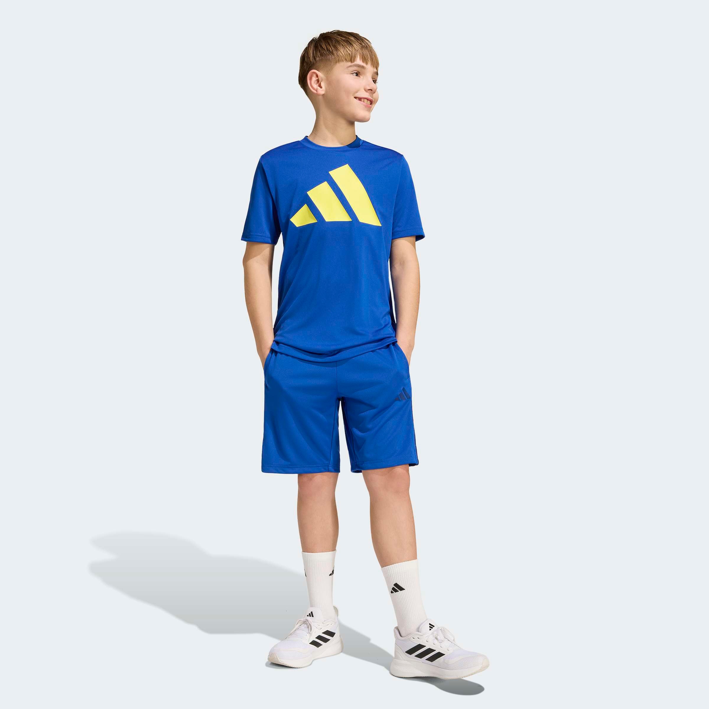 adidas Sportswear Shorts »TRAIN ESSENTIALS 3-STREIFEN KIDS«  Shorts für Kinder, sportlicher Stil
