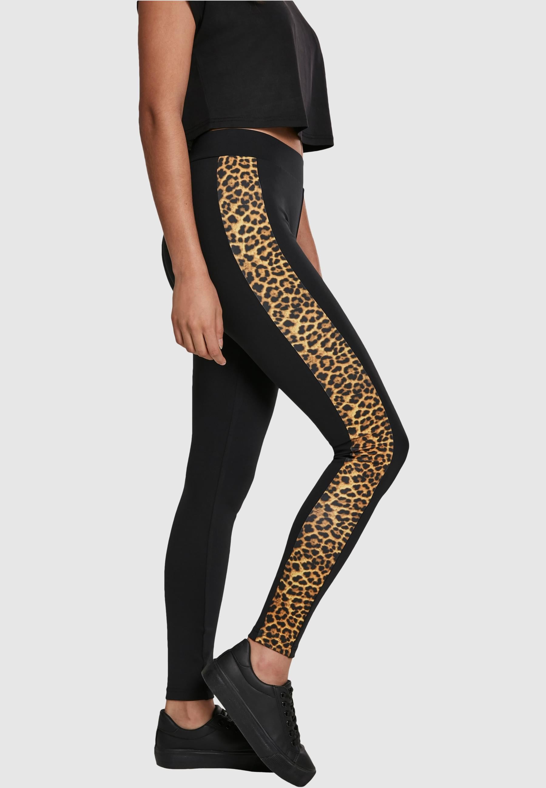 URBAN CLASSICS Leggings »Urban Classics Damen Ladies Side Striped Pattern Leggings«, (1 tlg.)