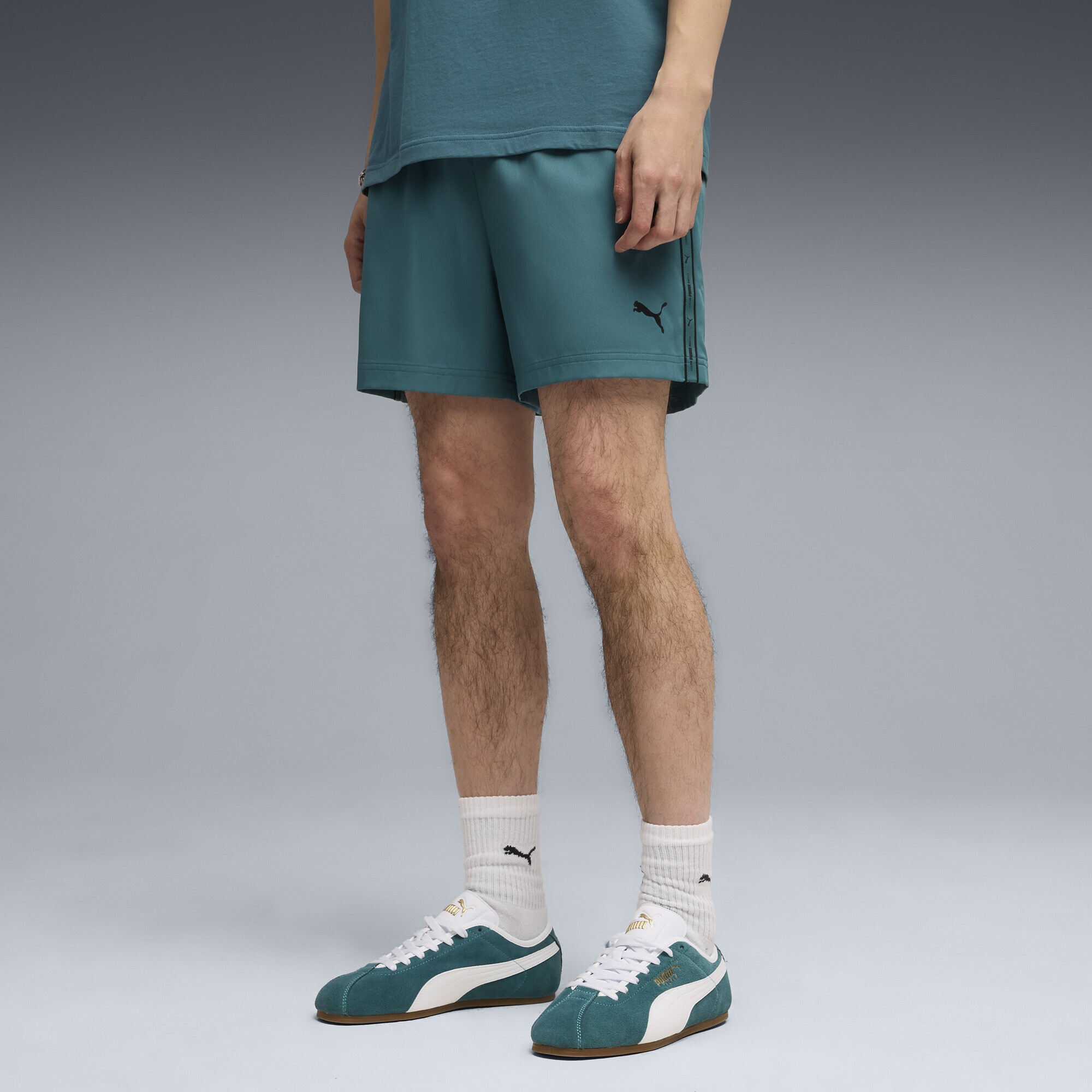 PUMA Shorts »Essentials Tape 5" Gewebte Shorts Herren«