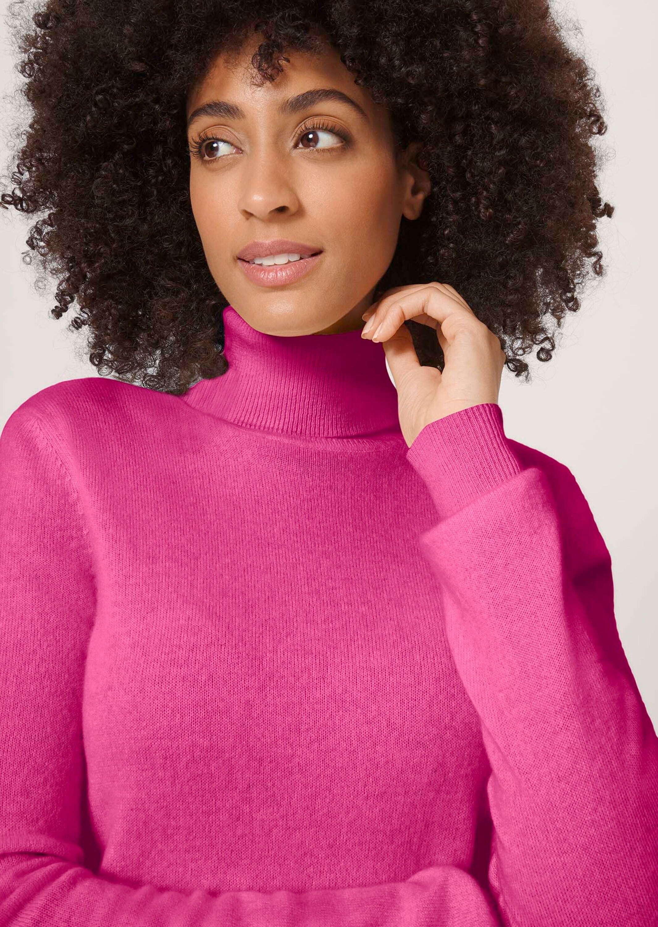 MADELEINE Longpullover »Kaschmirpullover Zeitloser Strickpullover mit geripptem Rollkragen«