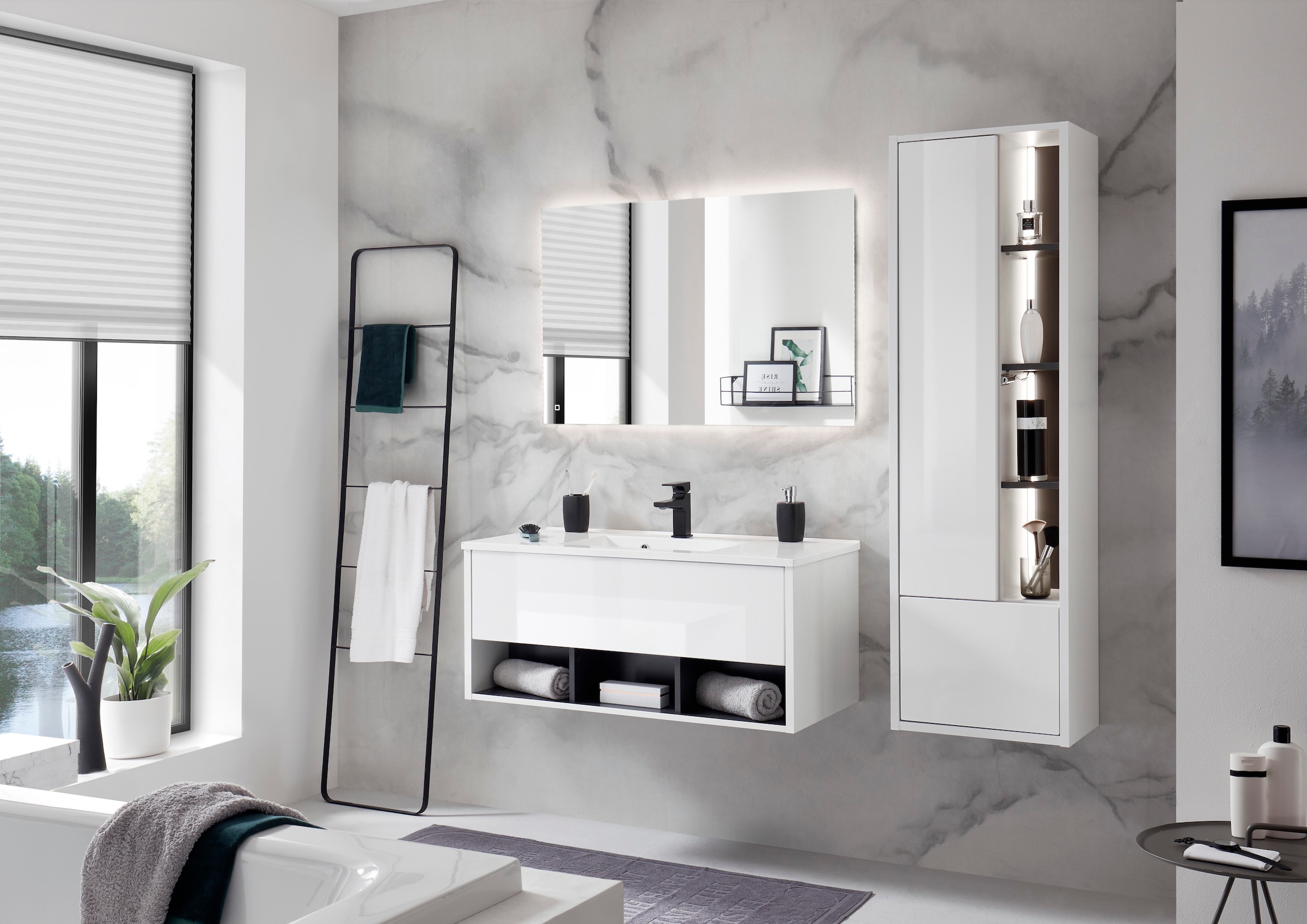 Places of Style Badmöbel-Set »Studio Line, Bad im modernen Design, 3-teiliges Badezimmer«, (3 St.), Schrank, Waschtisch und Spiegel, in zwei Farben verfügbar, Stauraum