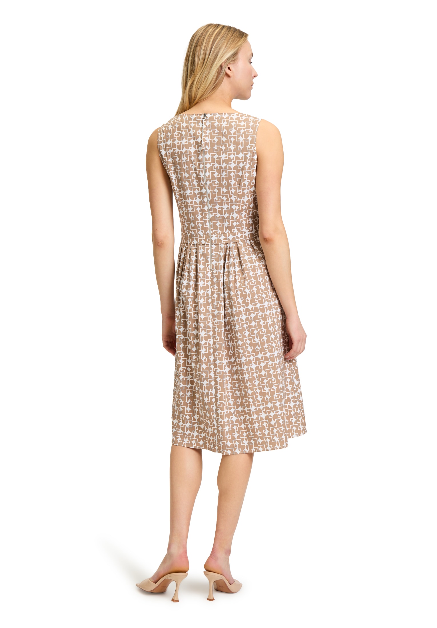 Vera Mont Sommerkleid »Vera Mont Sommerkleid tailliert«, Falten