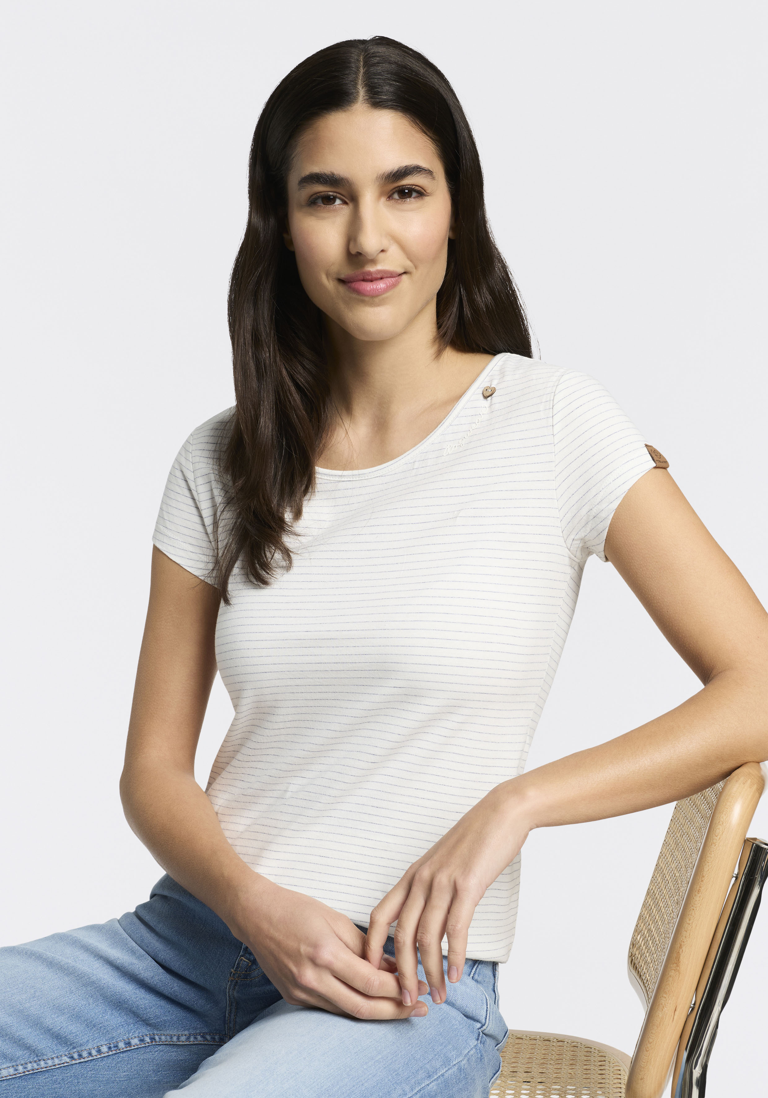 Ragwear Kurzarmshirt "MINT STRIPES O" in dezent gestreifter Optik mit Markenschriftzug am Ausschnitt