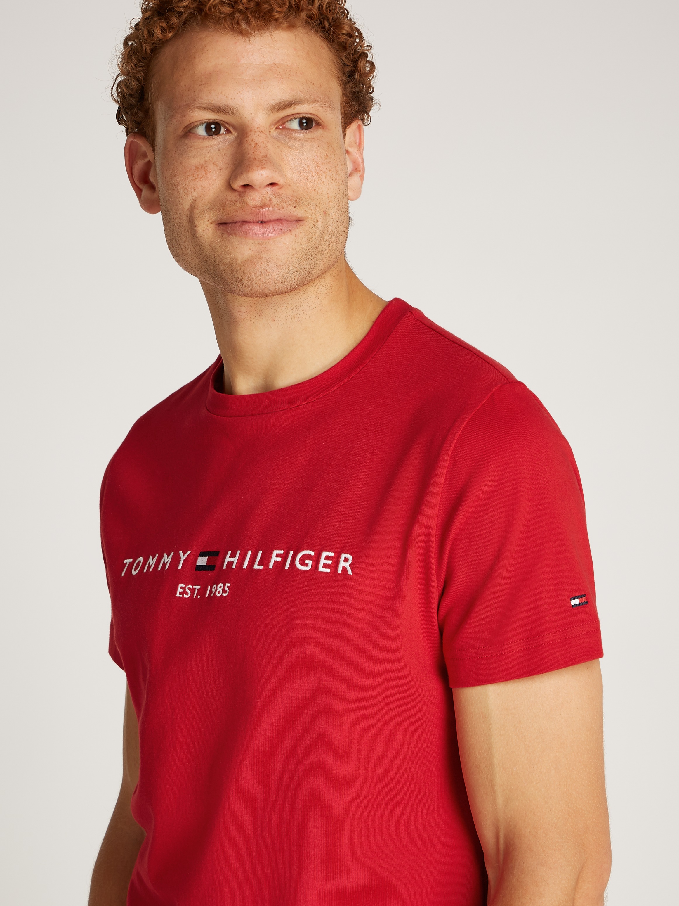 Tommy Hilfiger T-Shirt »TOMMY LOGO TEE«, aus reiner, nachhaltiger Baumwolle